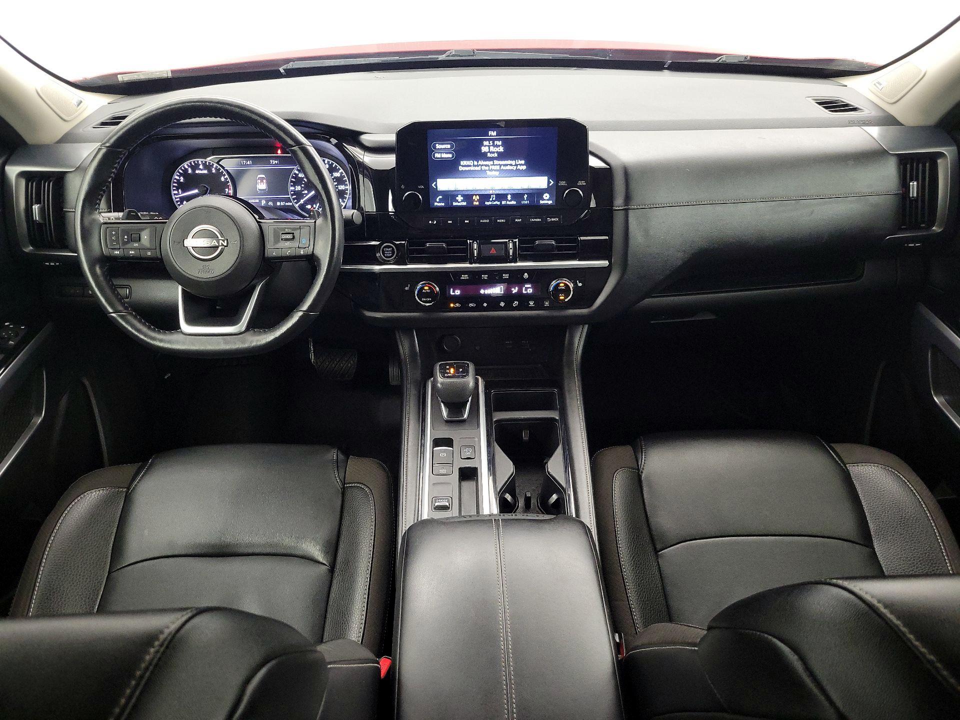 Thumbnail: 2023 Nissan Pathfinder - 9