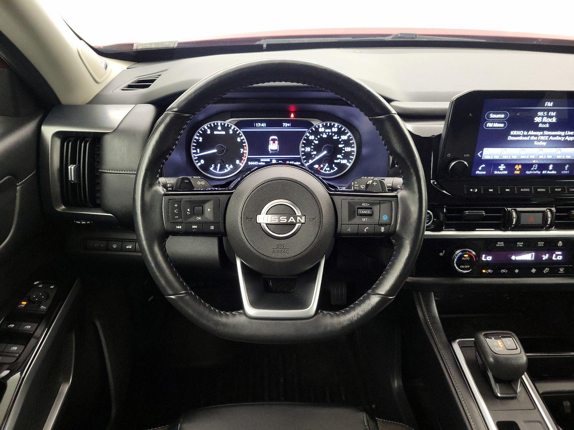 Thumbnail: 2023 Nissan Pathfinder - 10