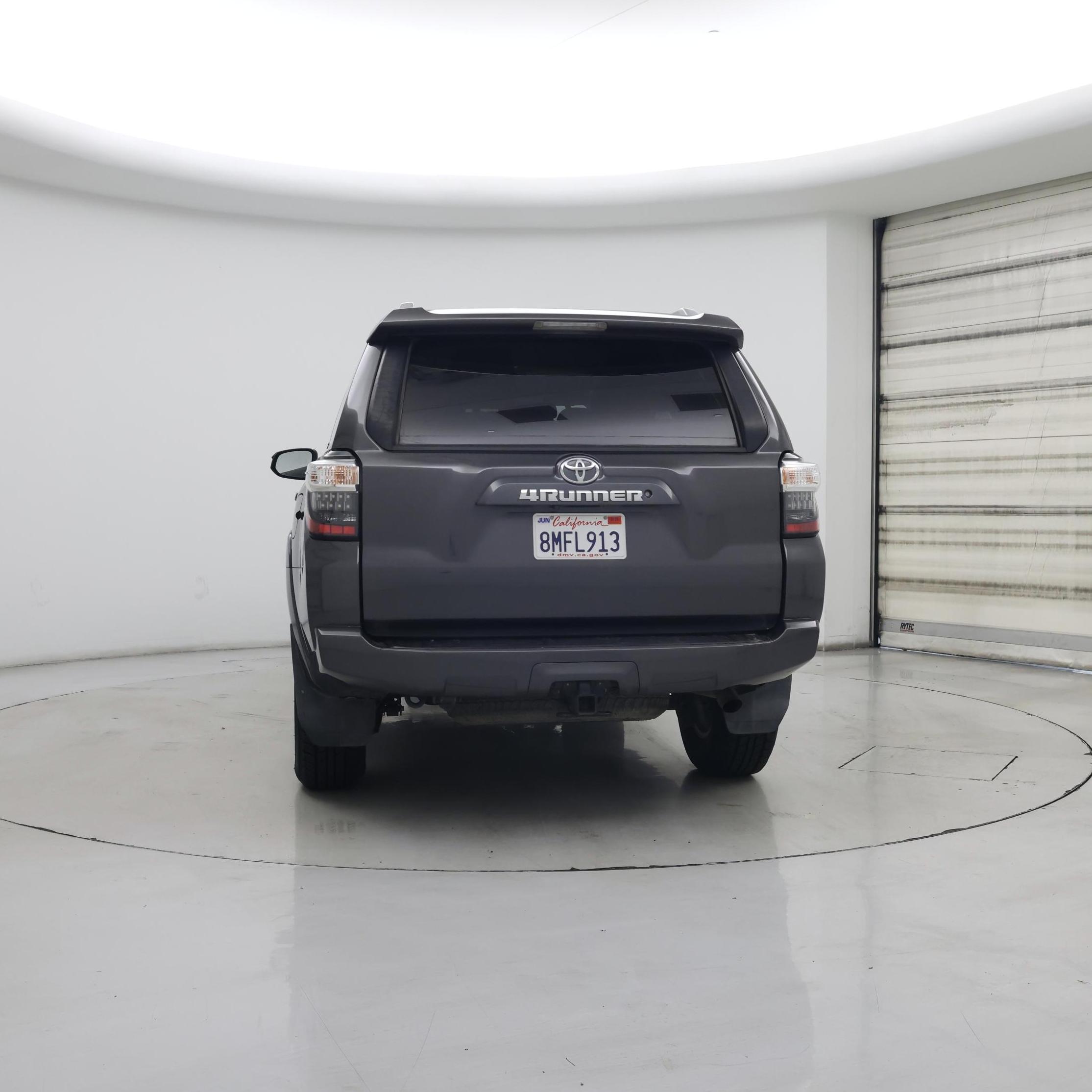 Thumbnail: 2017 Toyota 4Runner - 6