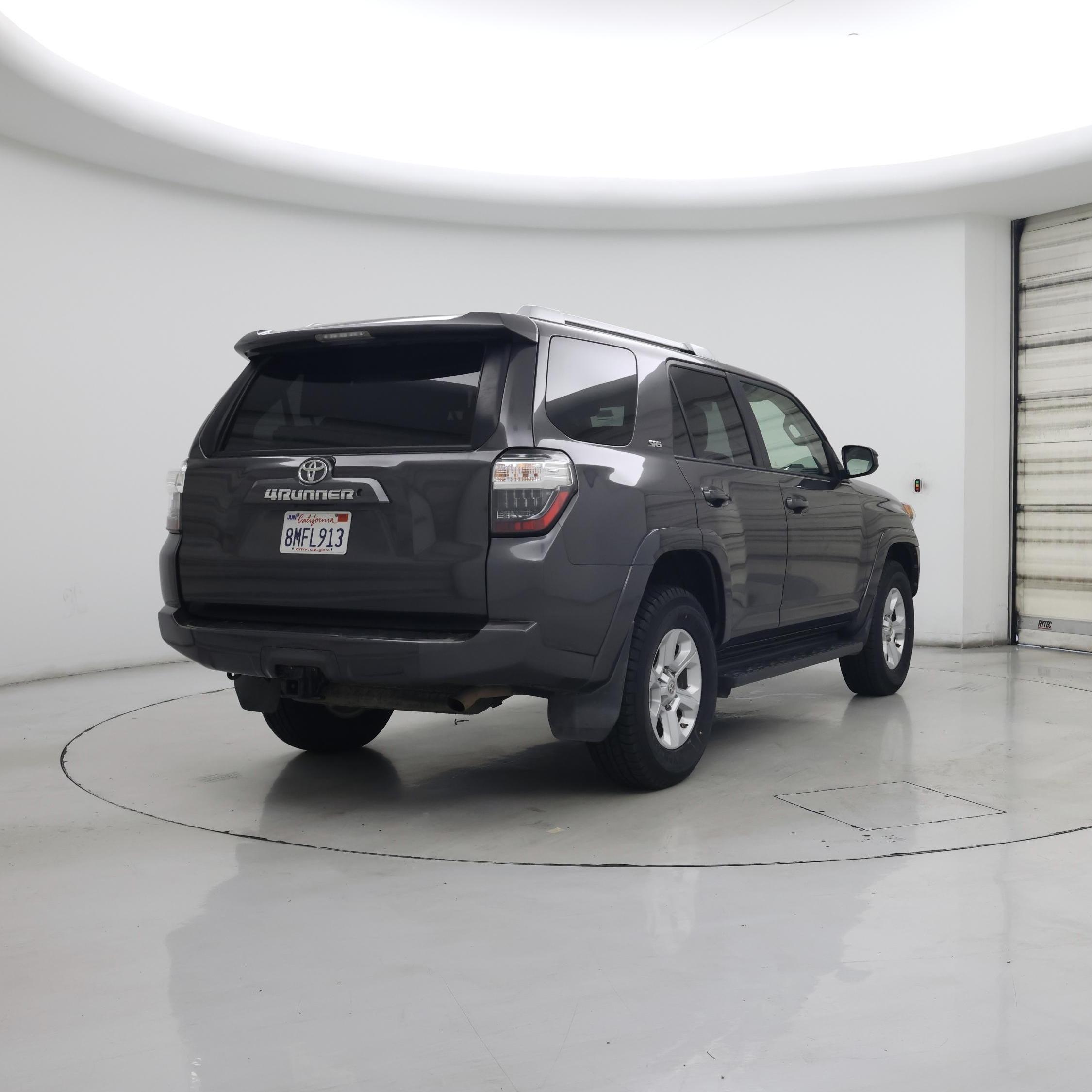 Thumbnail: 2017 Toyota 4Runner - 8