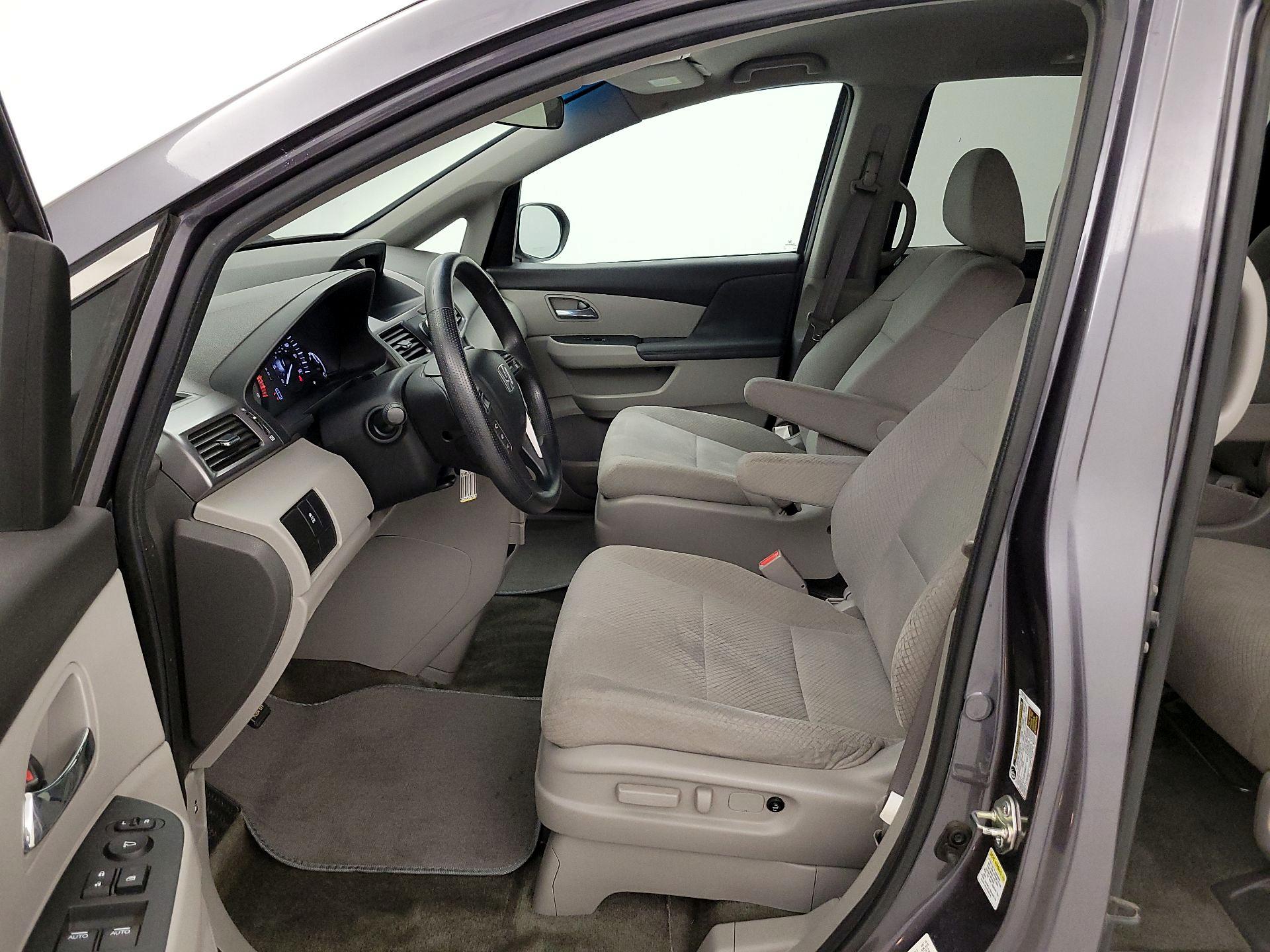 Thumbnail: 2015 Honda Odyssey - 11