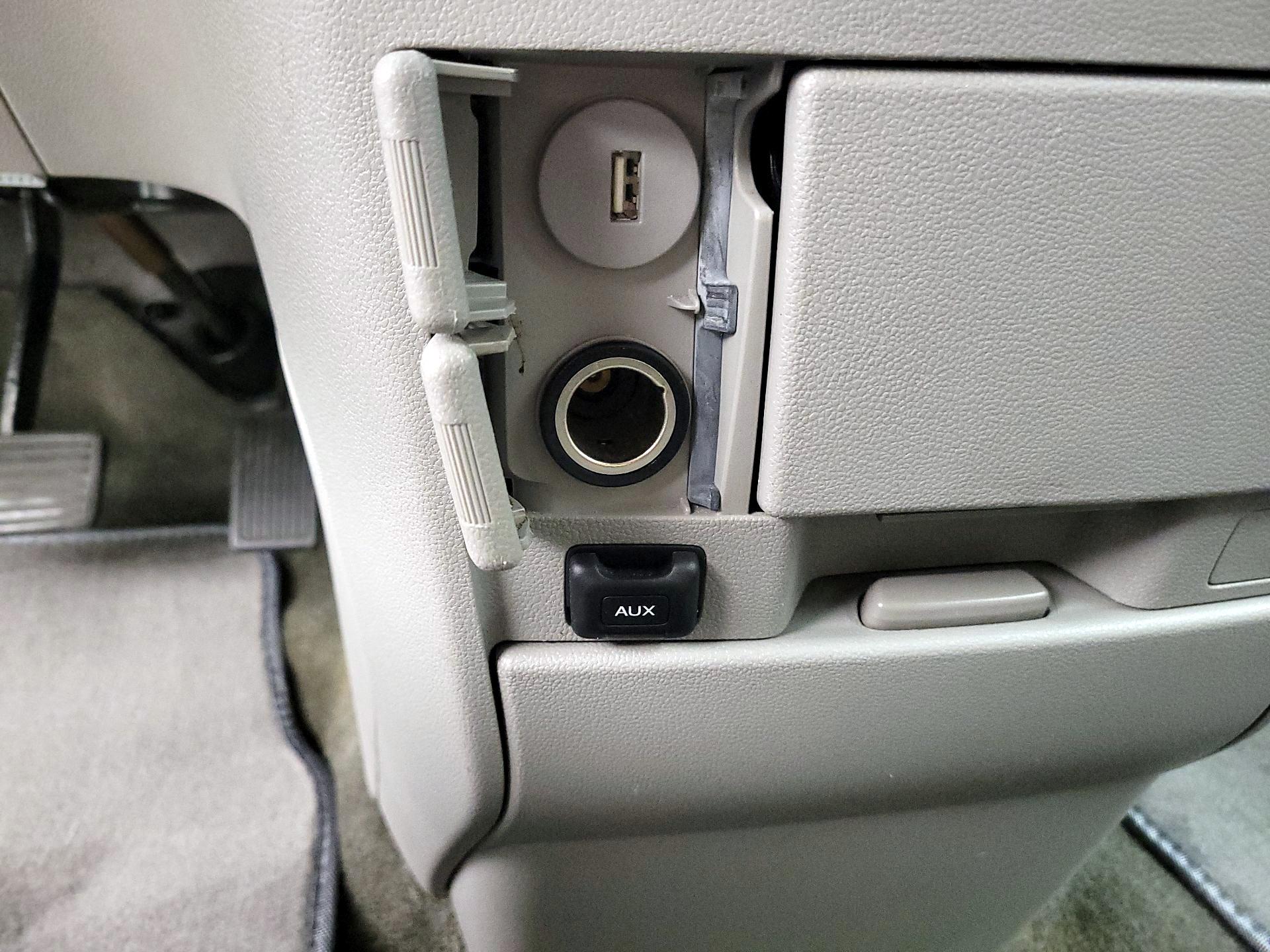 Thumbnail: 2015 Honda Odyssey - 18