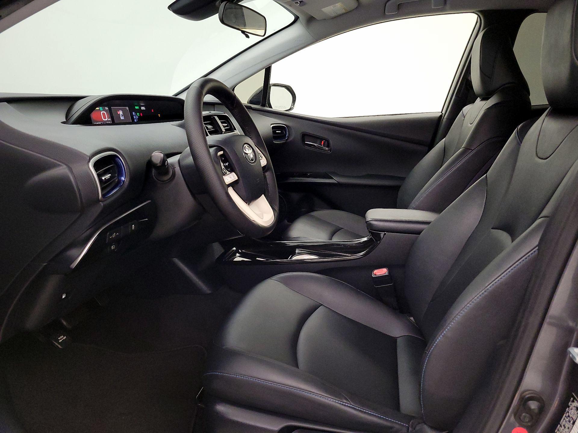 Thumbnail: 2016 Toyota Prius - 11