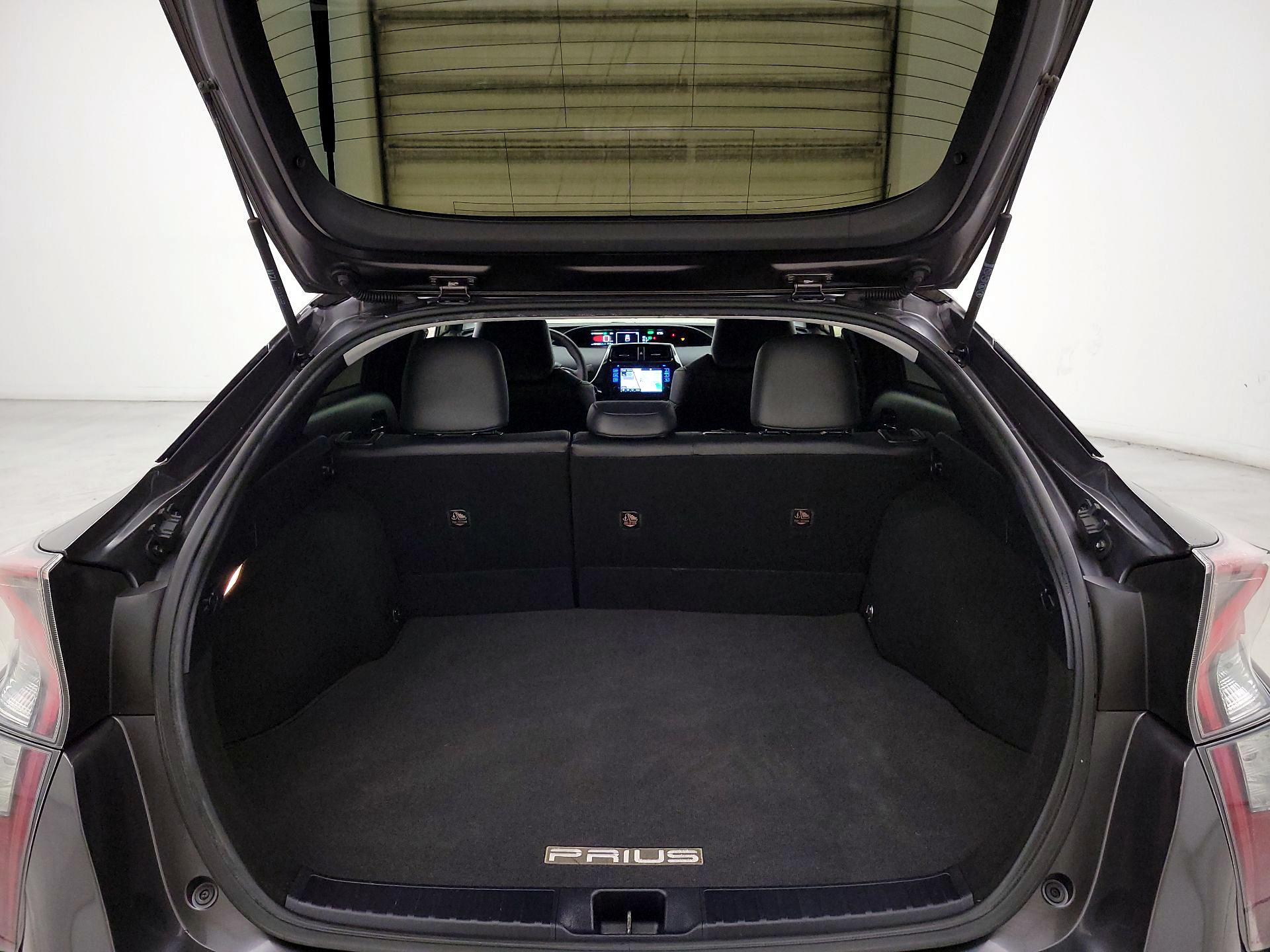 Thumbnail: 2016 Toyota Prius - 20