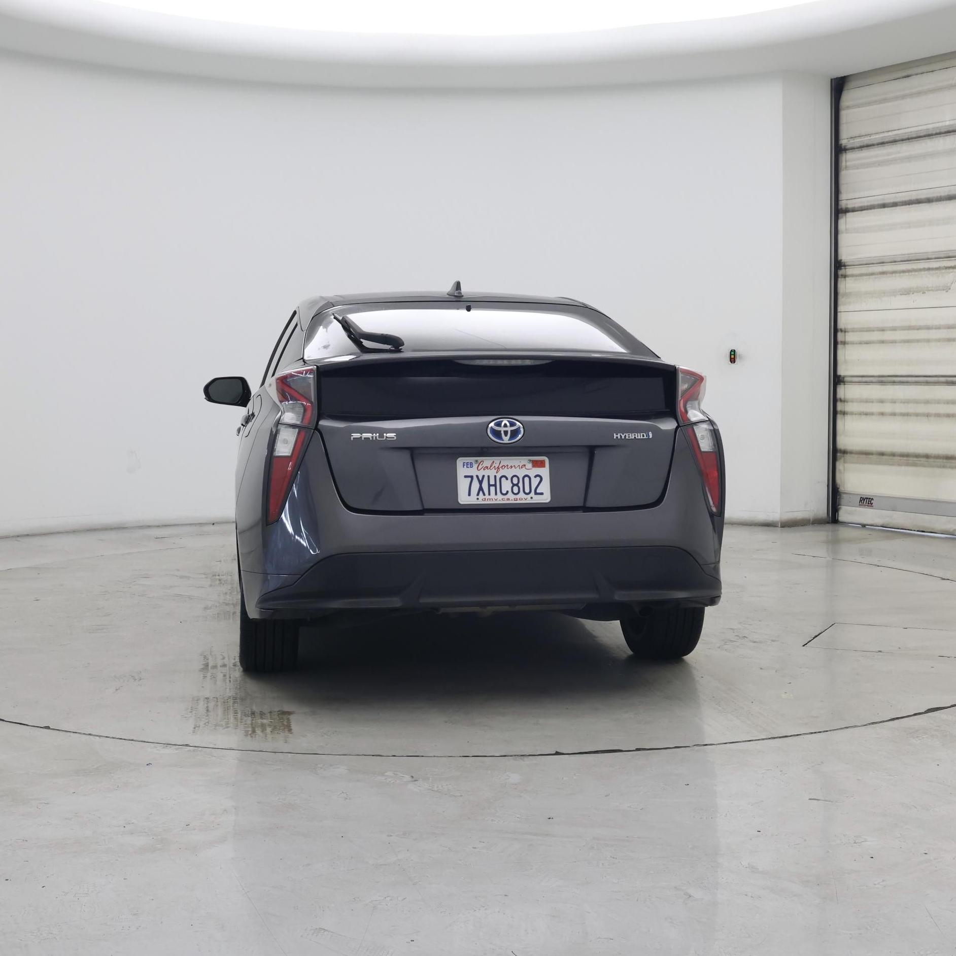 Thumbnail: 2016 Toyota Prius - 6
