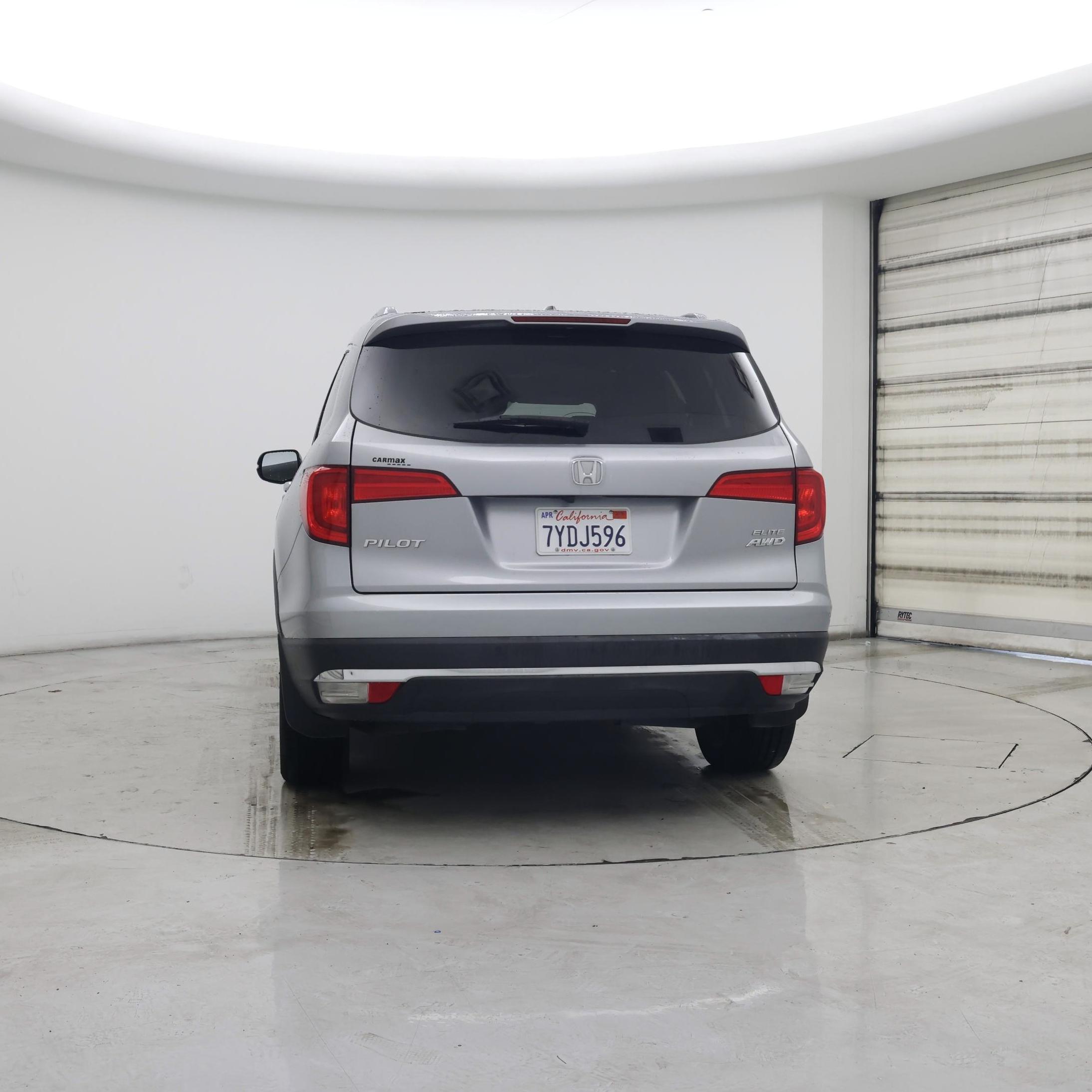 Thumbnail: 2017 Honda Pilot - 6