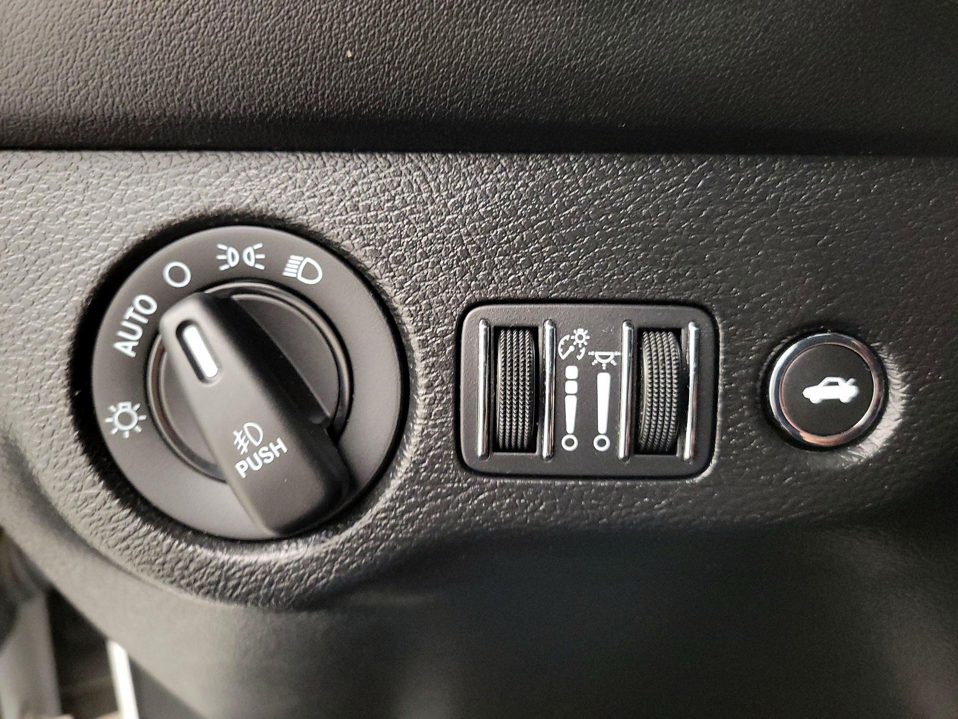 Thumbnail: 2021 Dodge Challenger - 13