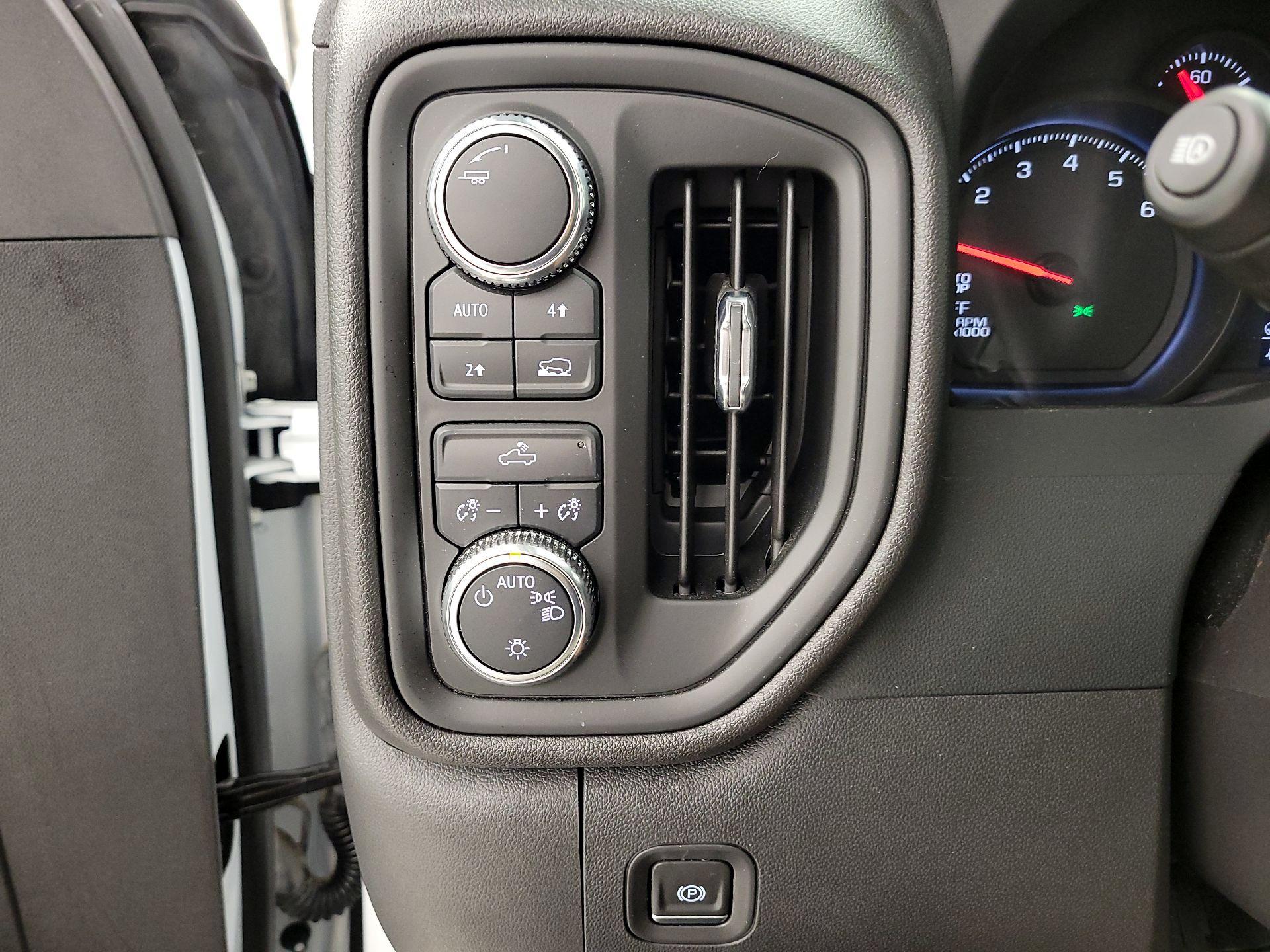 Thumbnail: 2024 GMC Sierra 1500 - 13
