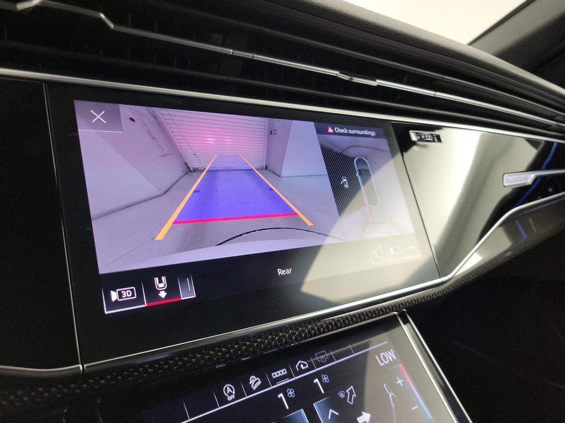 Thumbnail: 2023 Audi SQ8 - 15