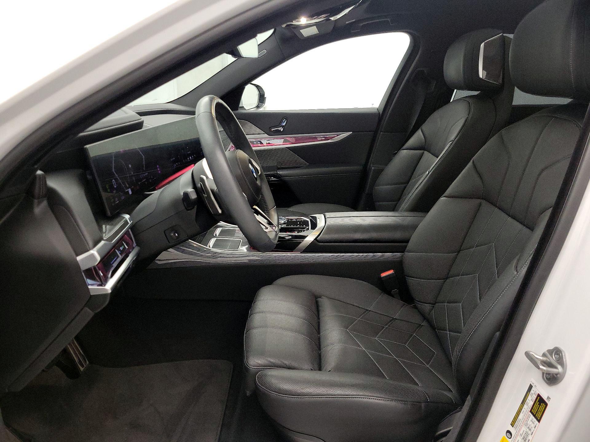 Thumbnail: 2023 BMW 7 Series - 11