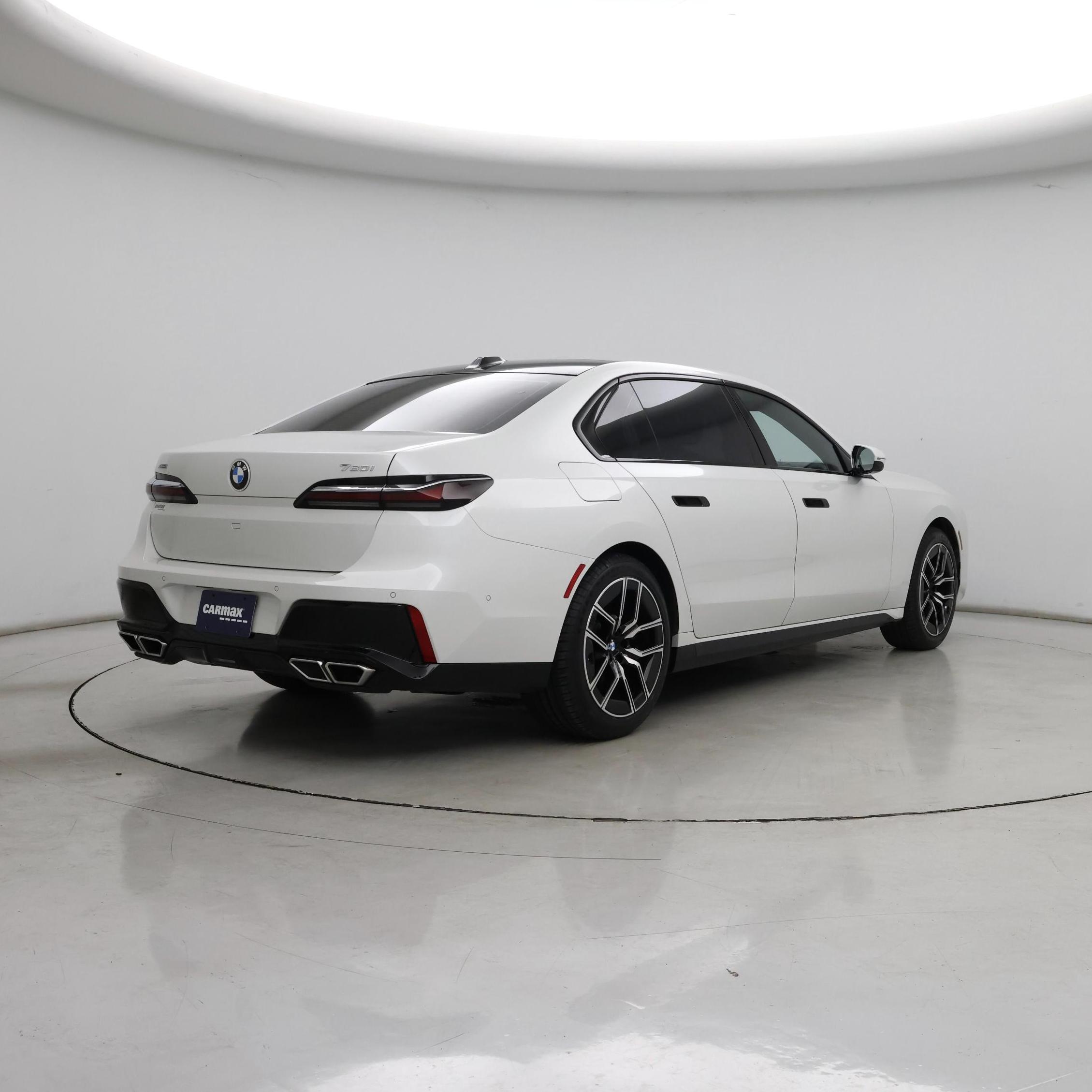 Thumbnail: 2023 BMW 7 Series - 8