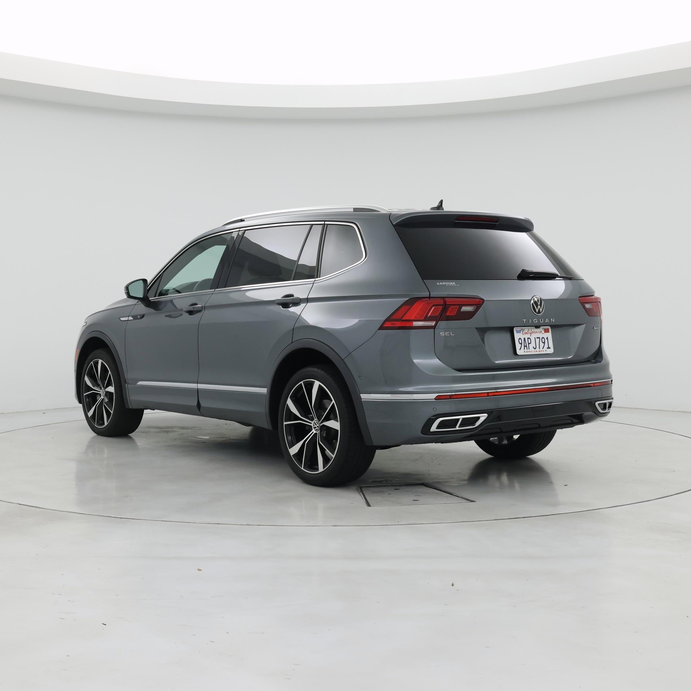 Thumbnail: 2022 Volkswagen Tiguan - 2