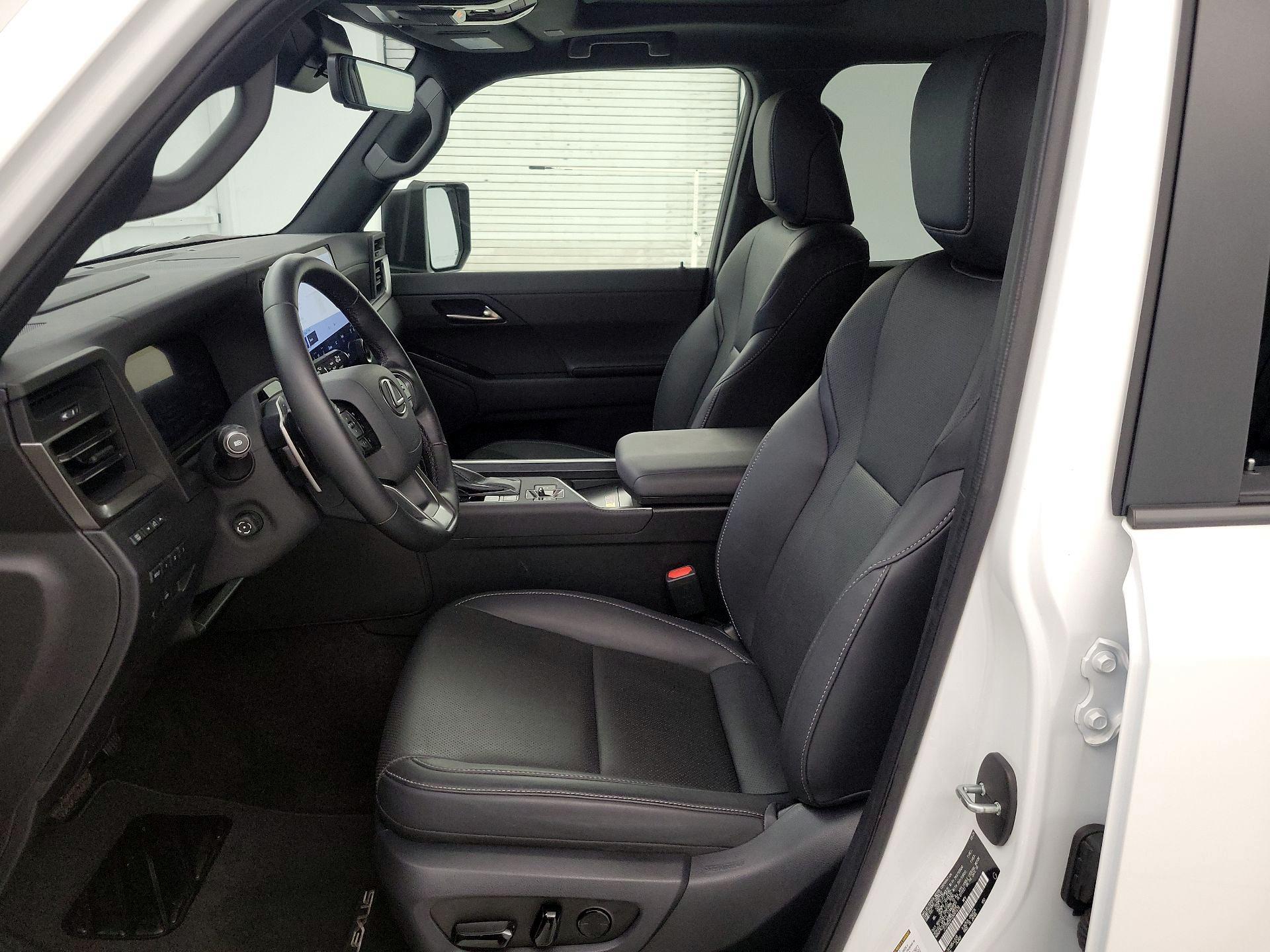 Thumbnail: 2025 Lexus GX - 11