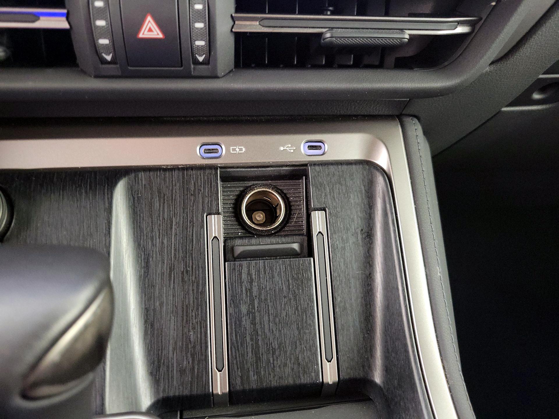 Thumbnail: 2025 Lexus GX - 18