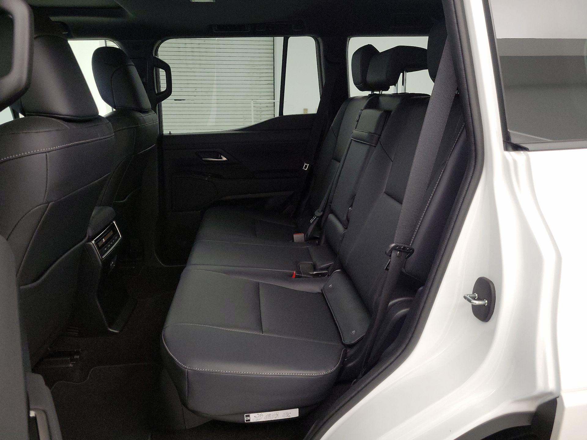 Thumbnail: 2025 Lexus GX - 19