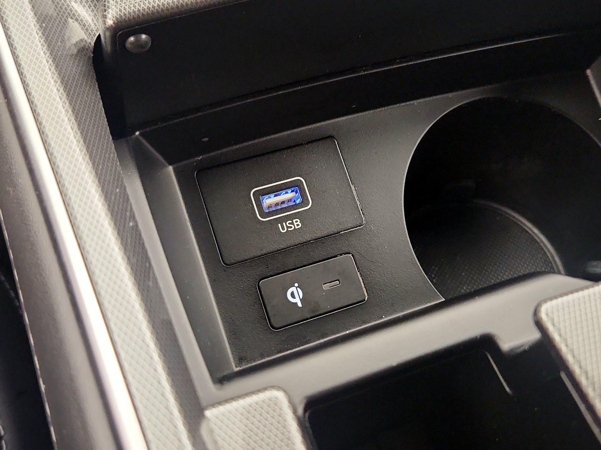 Thumbnail: 2023 Hyundai Santa Fe - 19