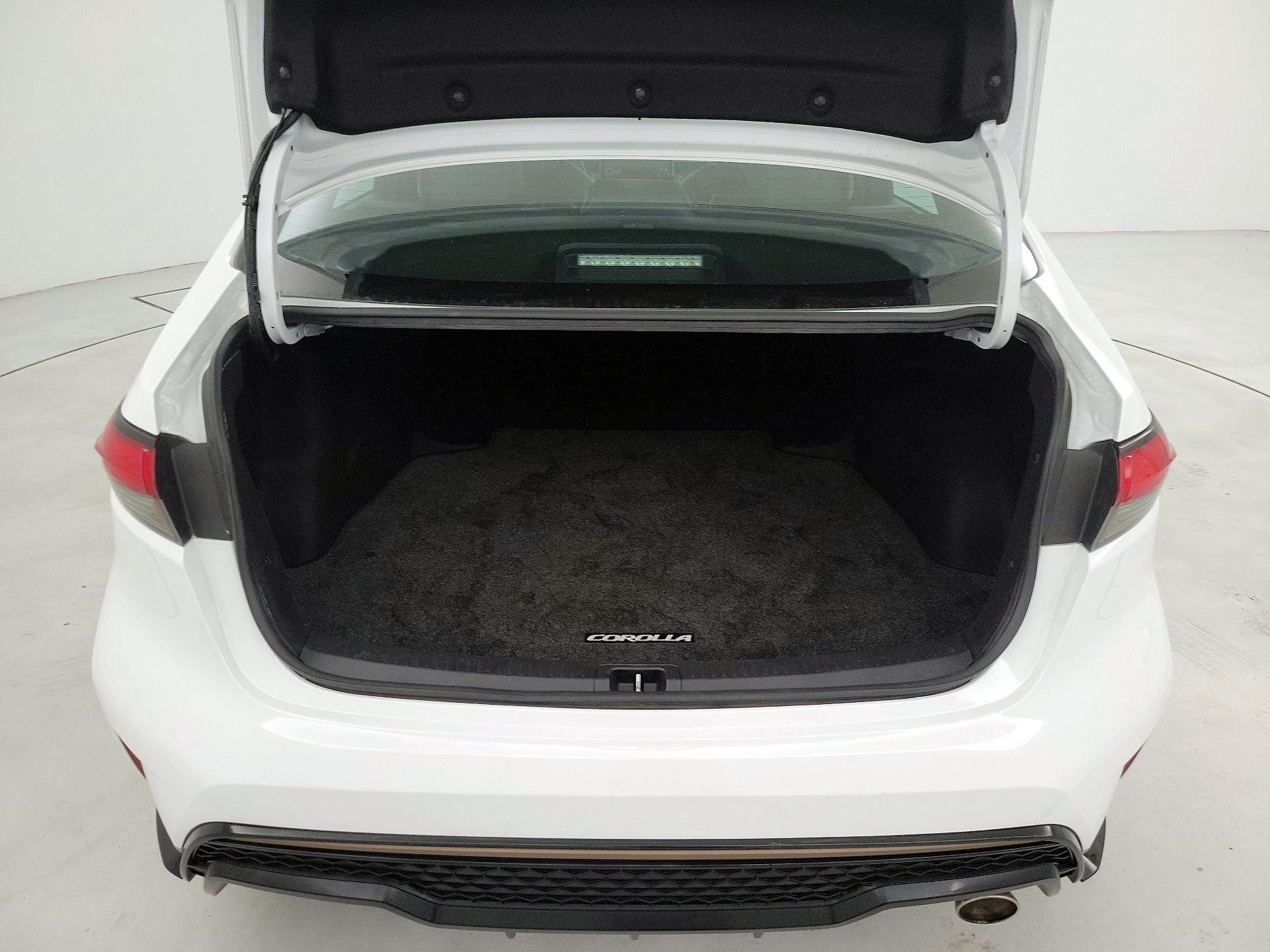 Thumbnail: 2022 Toyota Corolla - 18