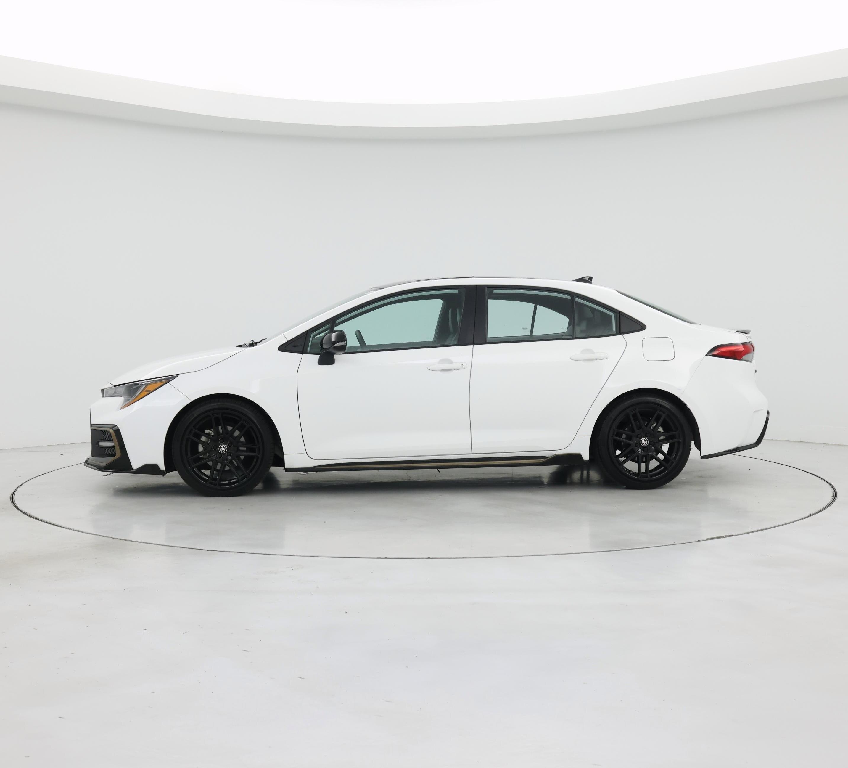 Thumbnail: 2022 Toyota Corolla - 3