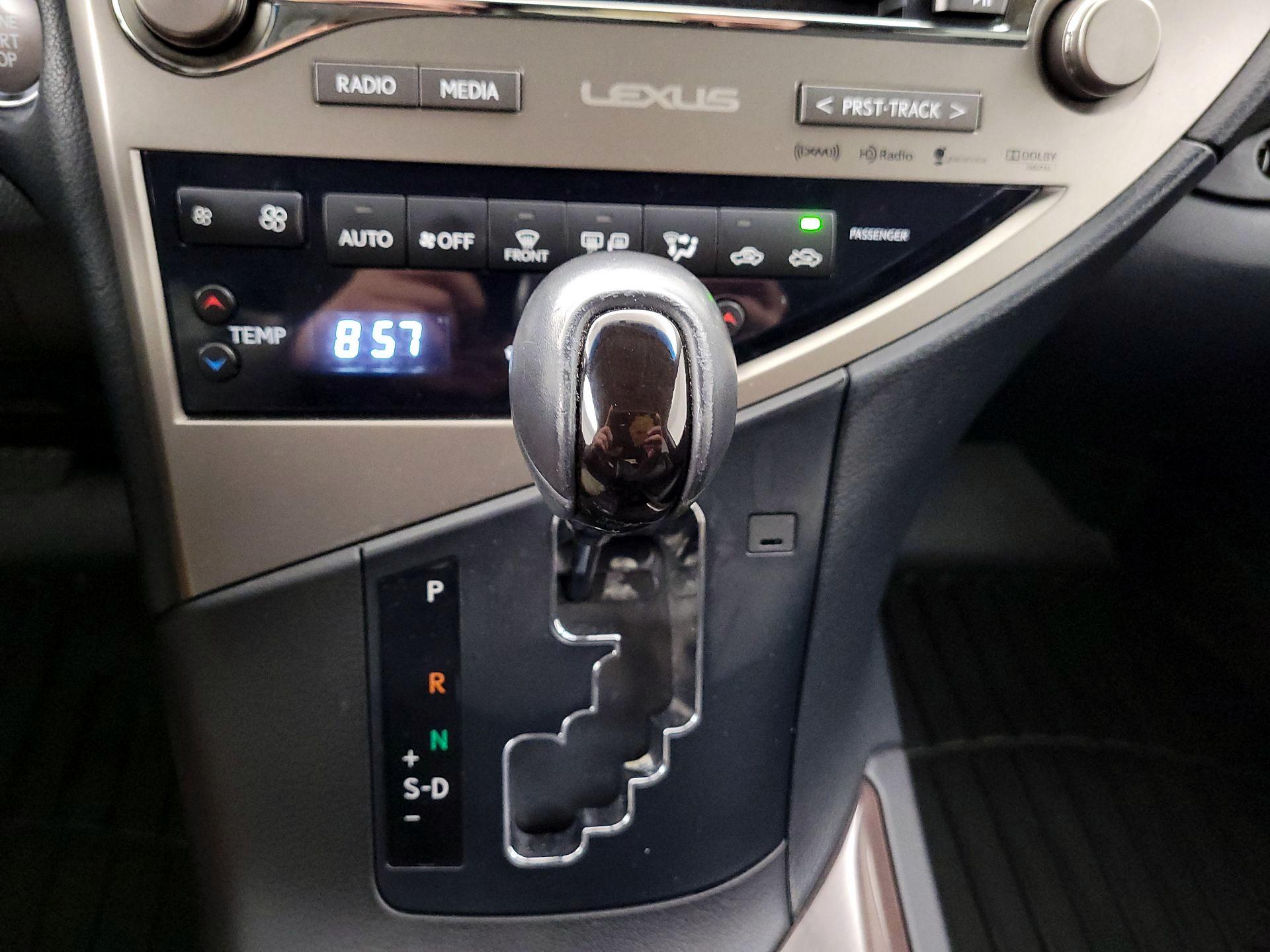 Thumbnail: 2015 Lexus RX - 17