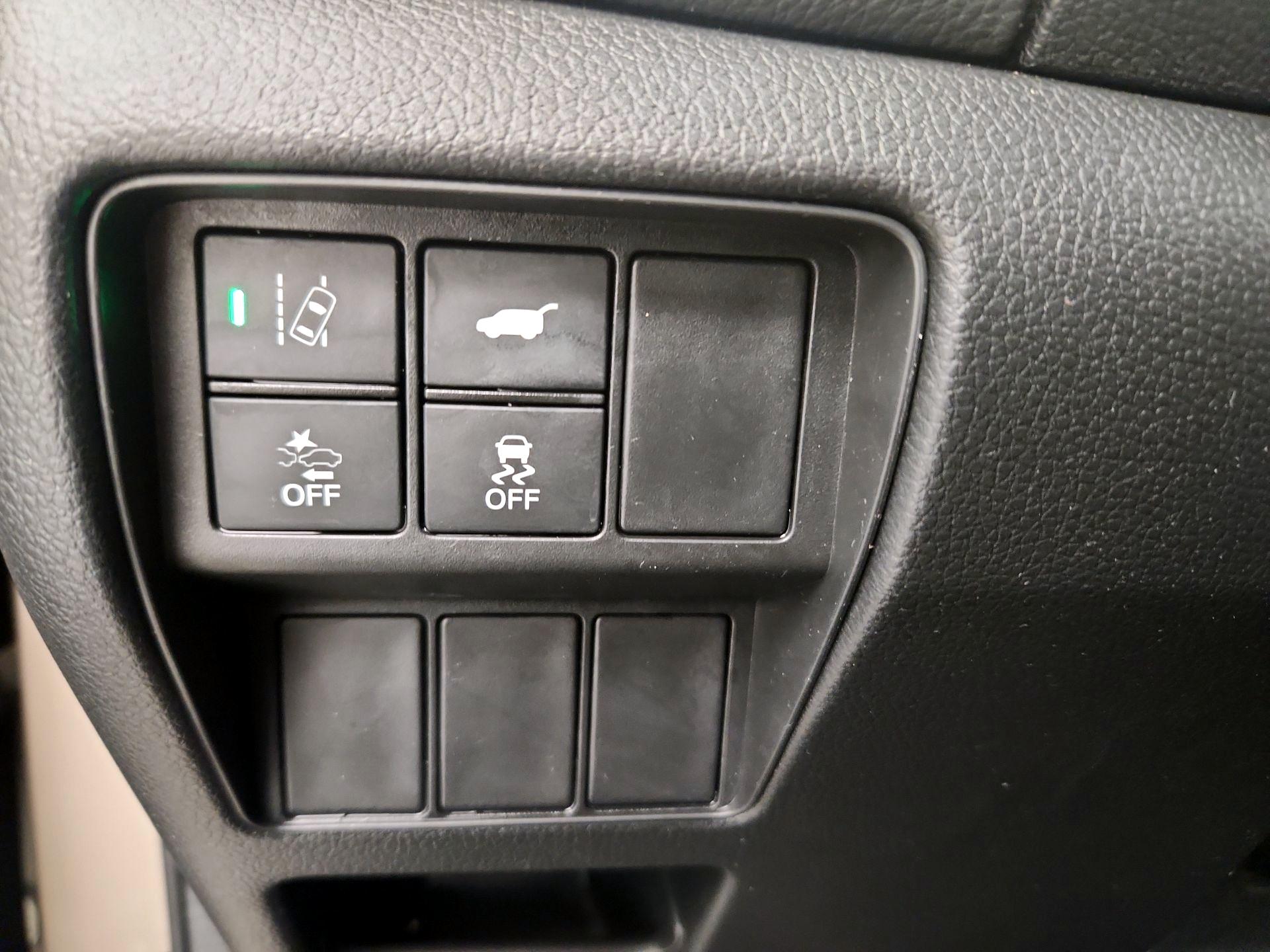Thumbnail: 2017 Honda CR-V - 13