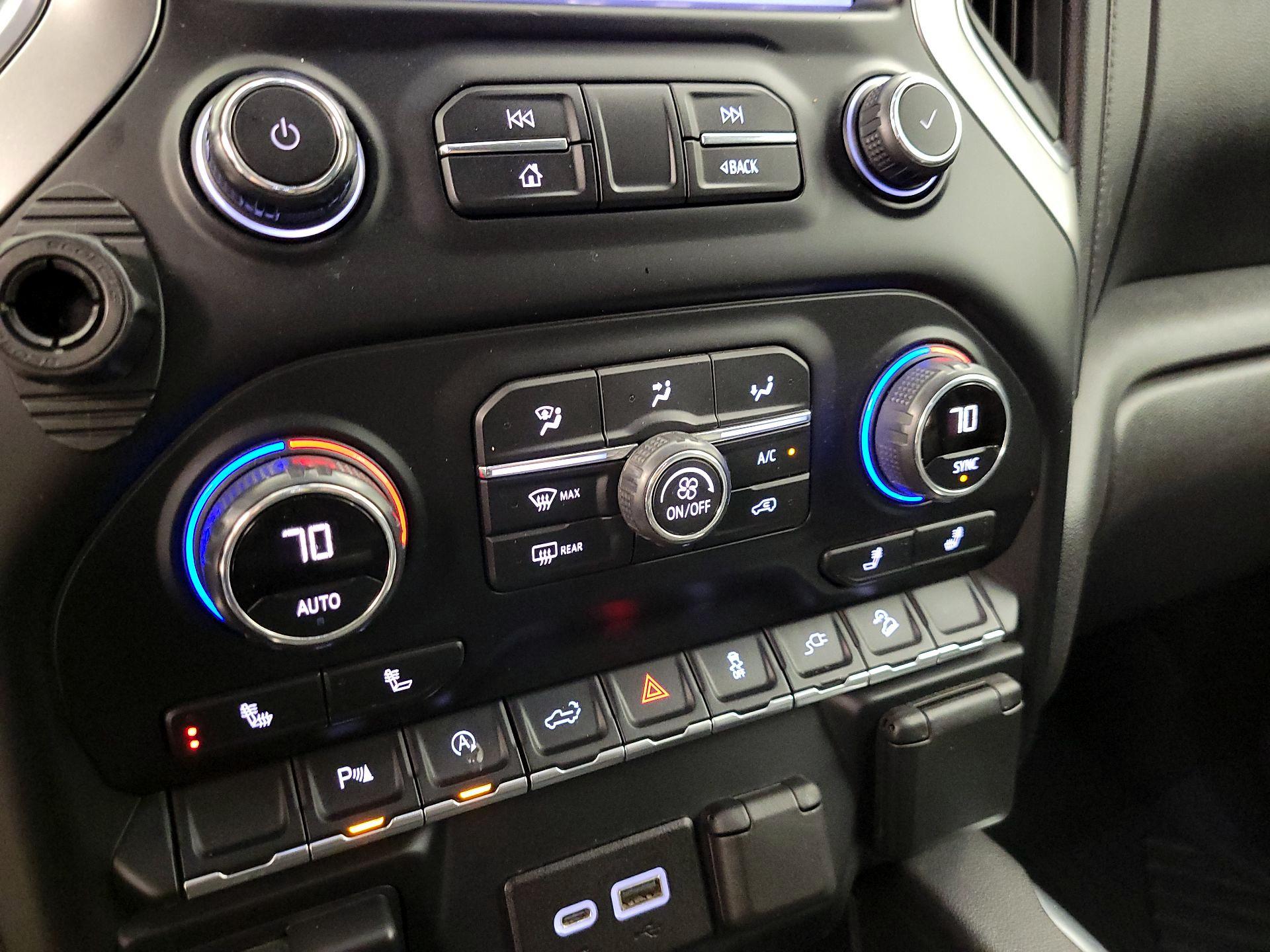 Thumbnail: 2020 Chevrolet Silverado 1500 - 16