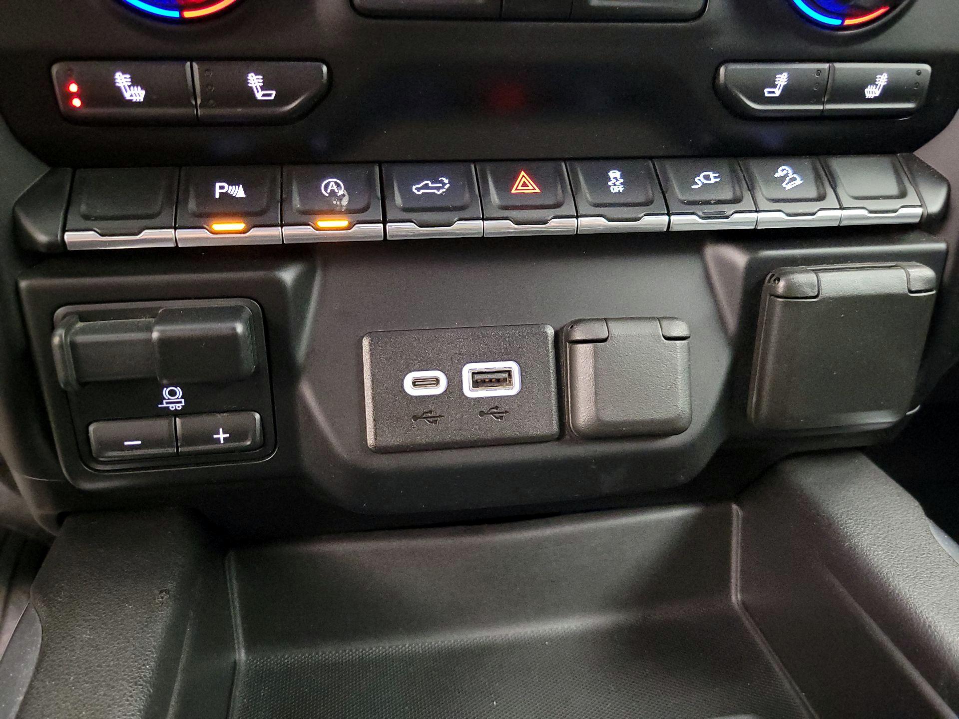 Thumbnail: 2020 Chevrolet Silverado 1500 - 18