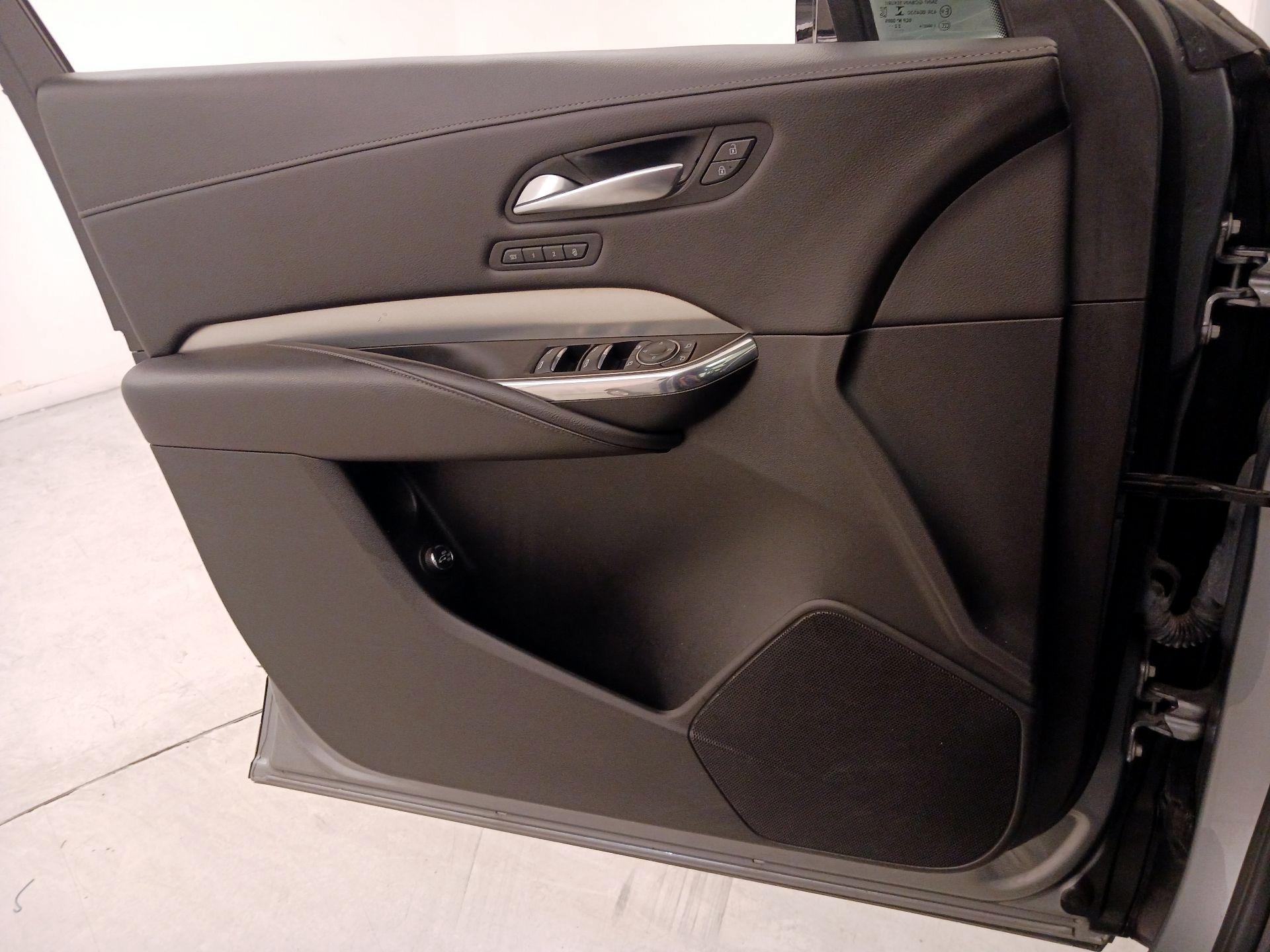 Thumbnail: 2023 Cadillac XT4 - 12