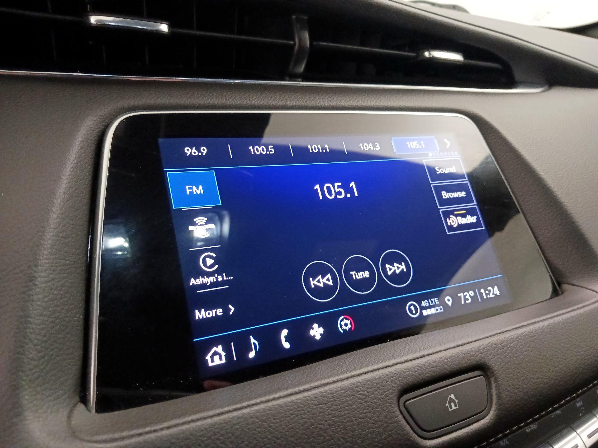 Thumbnail: 2023 Cadillac XT4 - 14