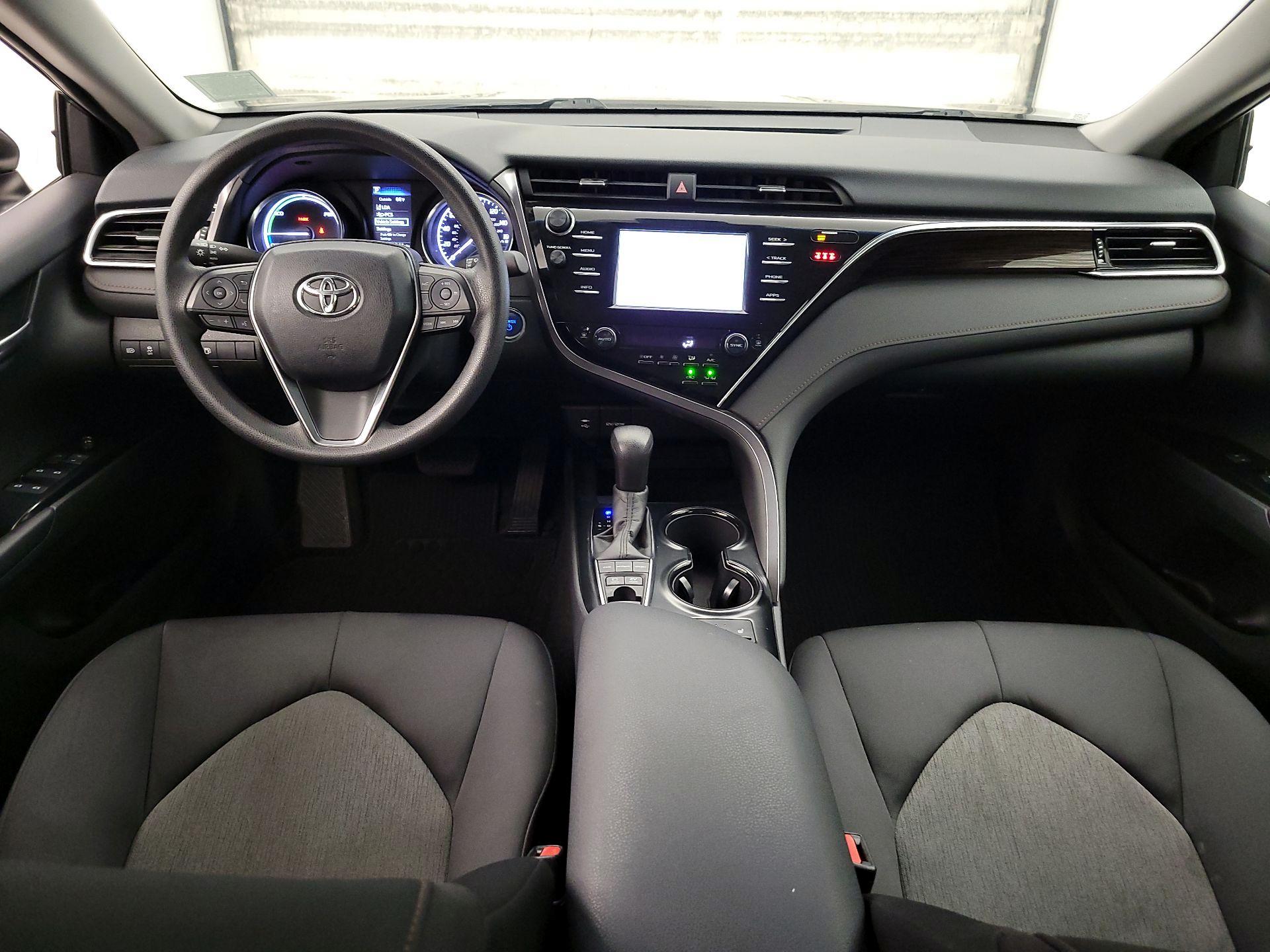 Thumbnail: 2018 Toyota Camry - 9