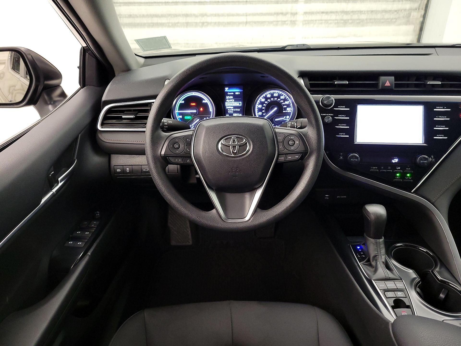 Thumbnail: 2018 Toyota Camry - 10