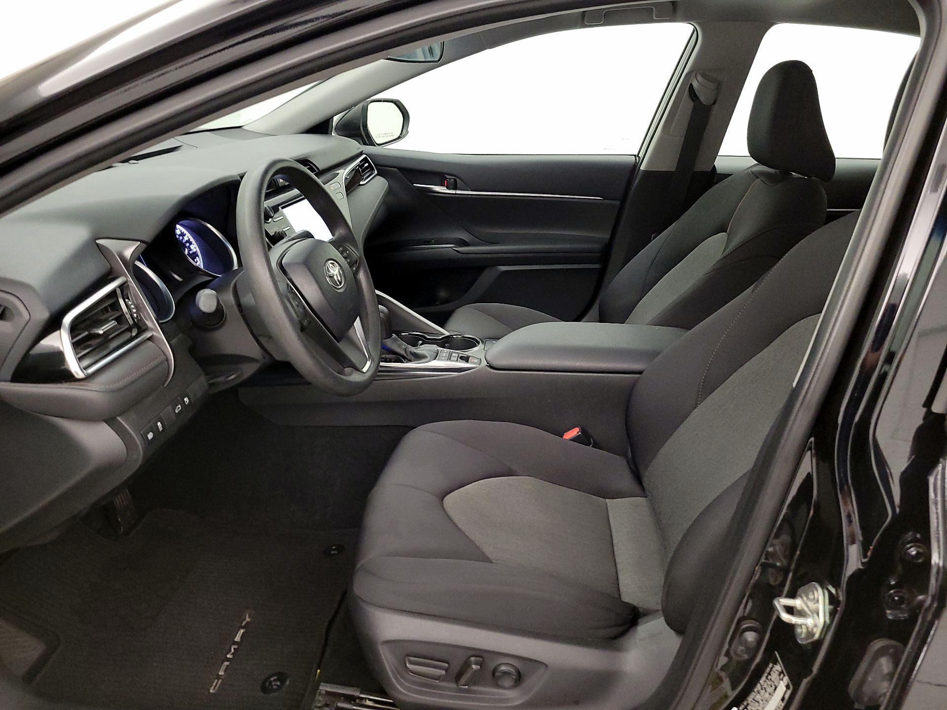 Thumbnail: 2018 Toyota Camry - 11