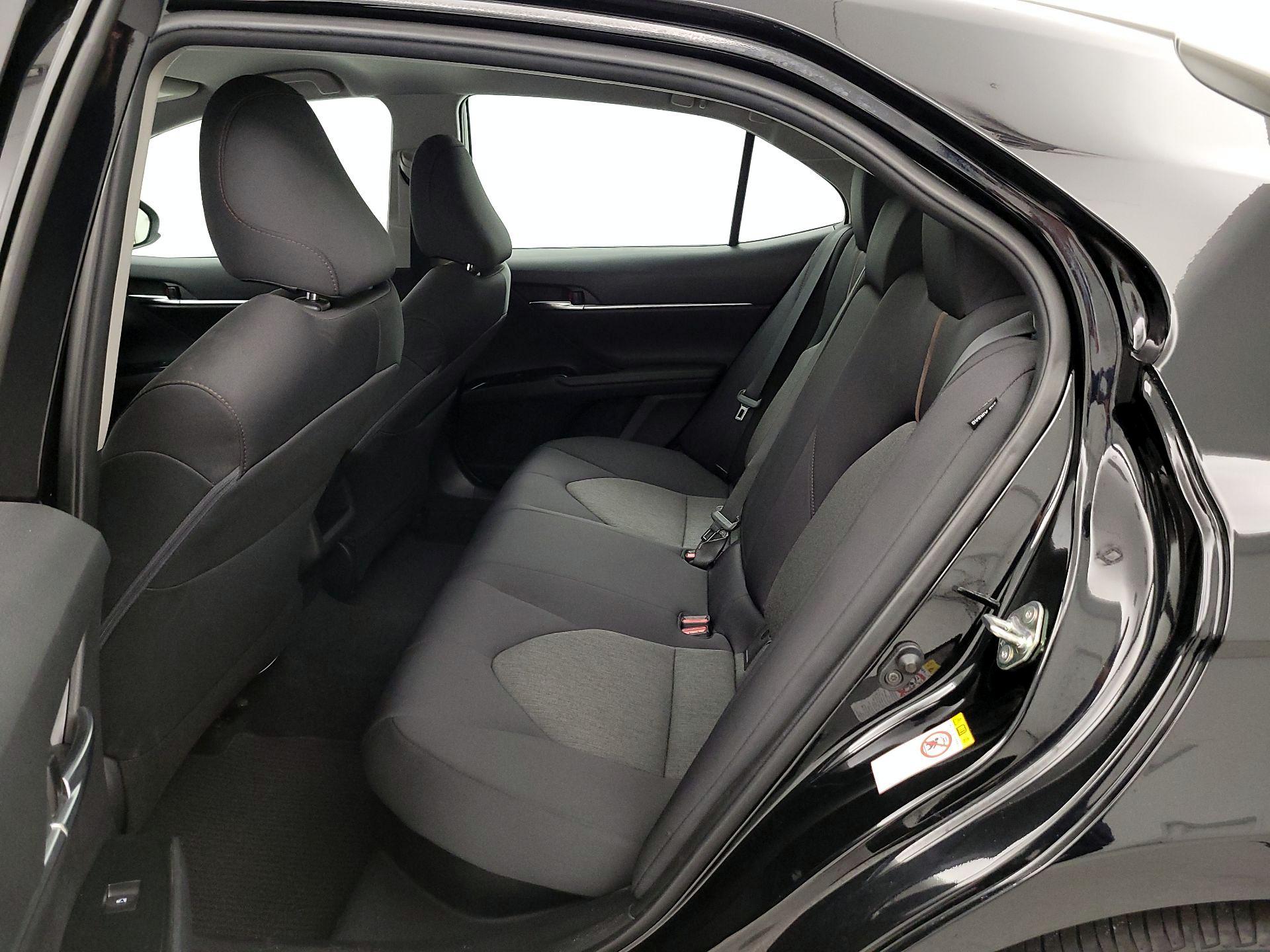 Thumbnail: 2018 Toyota Camry - 19