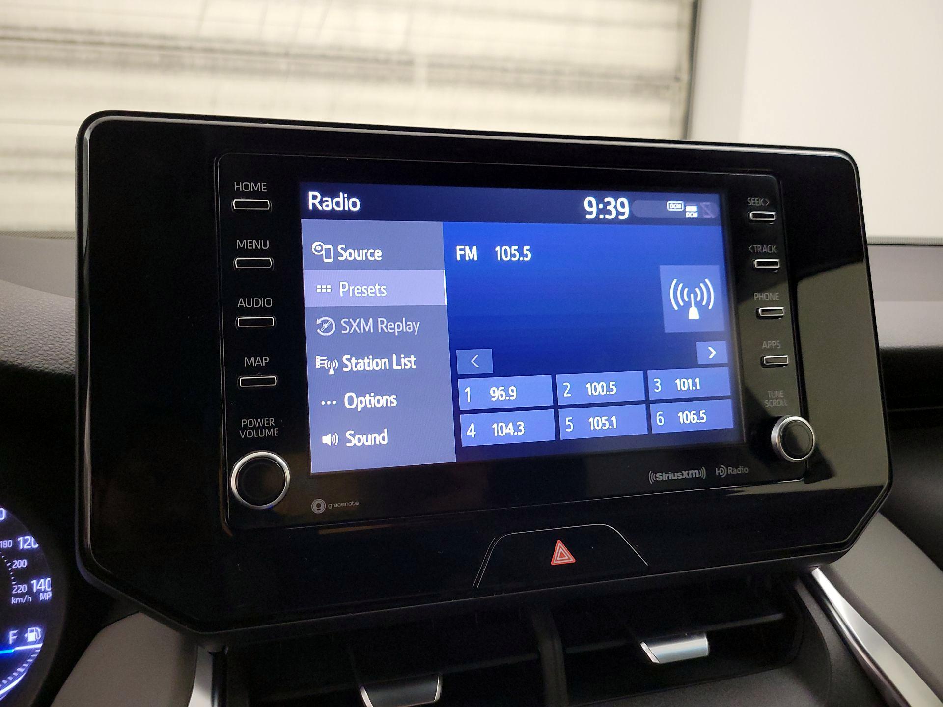 Thumbnail: 2021 Toyota Venza - 14