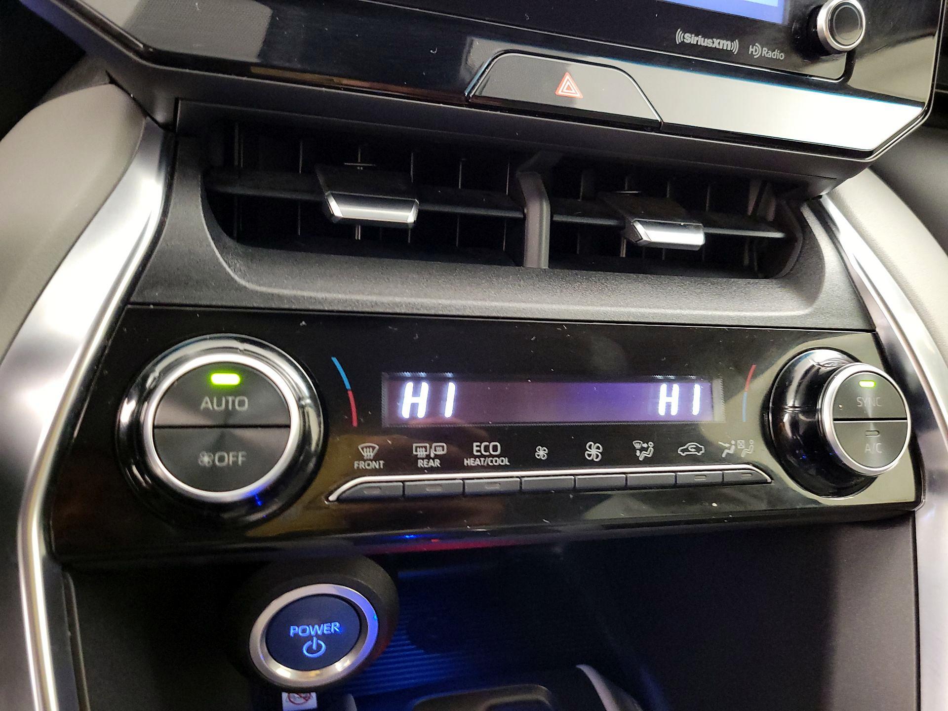 Thumbnail: 2021 Toyota Venza - 15