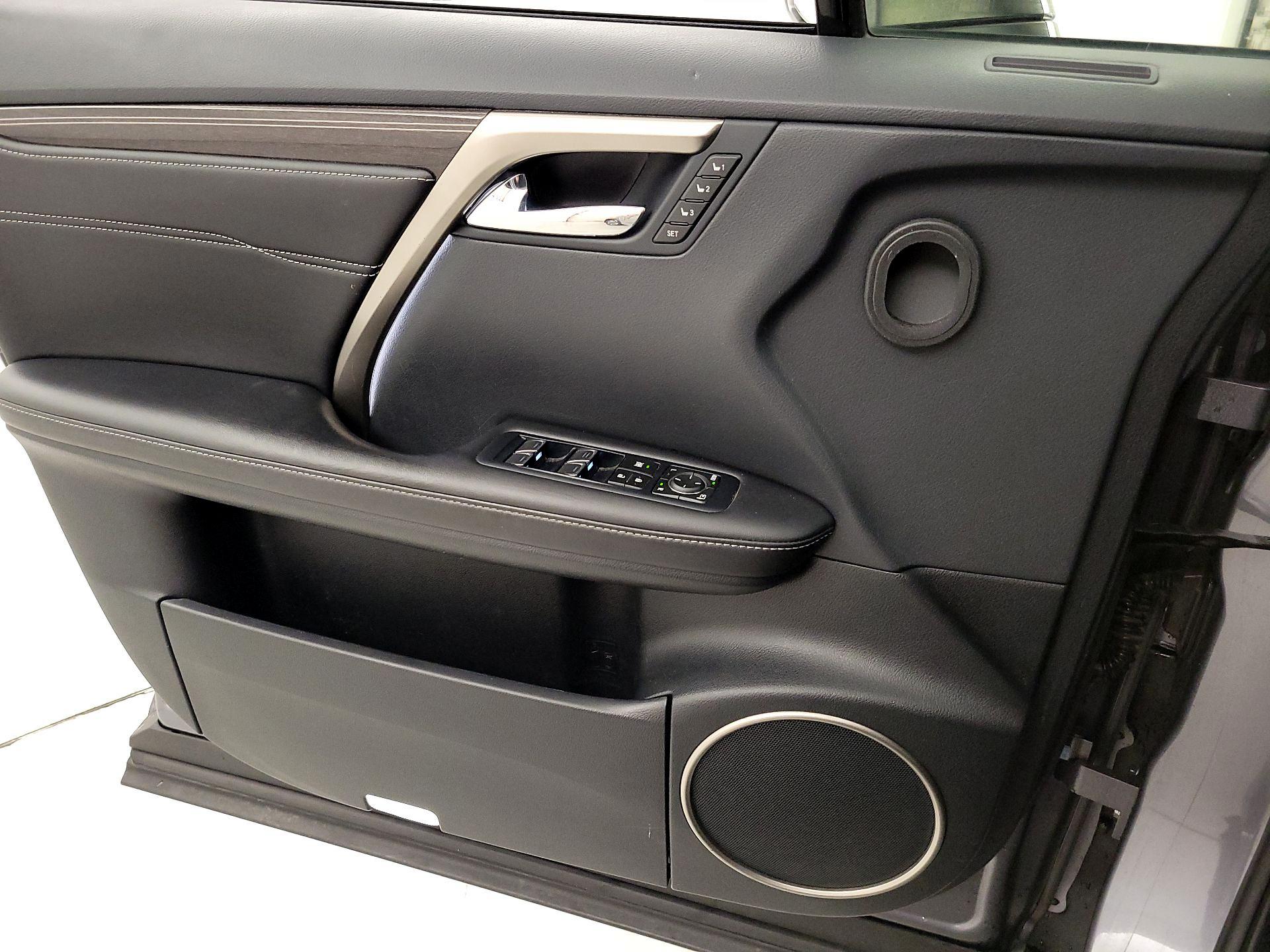 Thumbnail: 2018 Lexus RX - 12