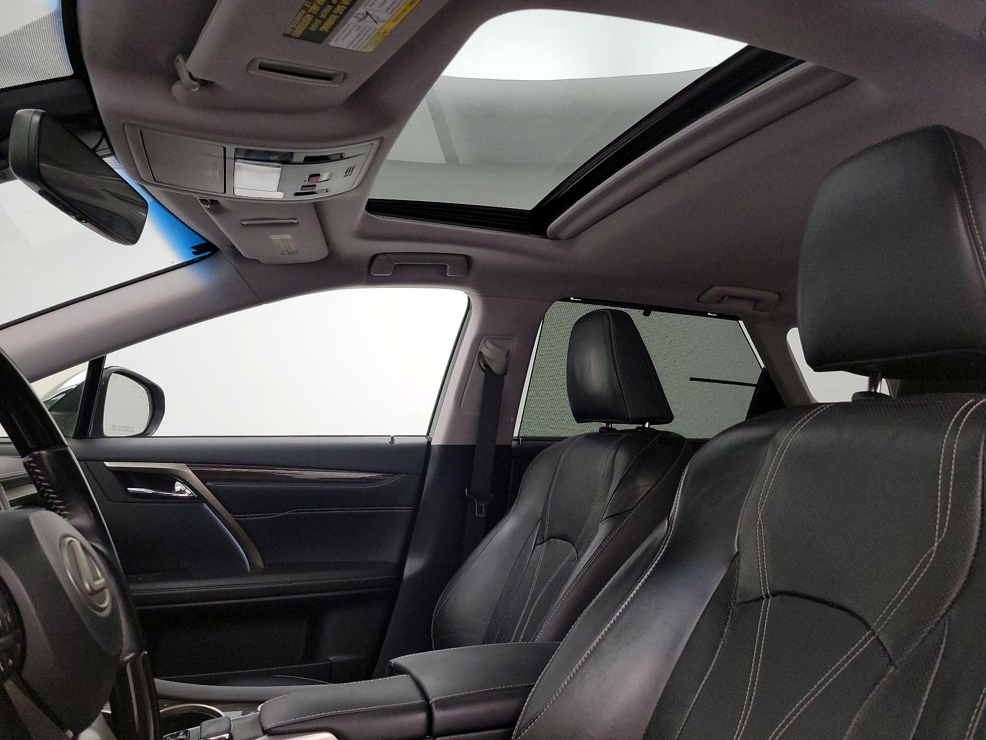 Thumbnail: 2018 Lexus RX - 20