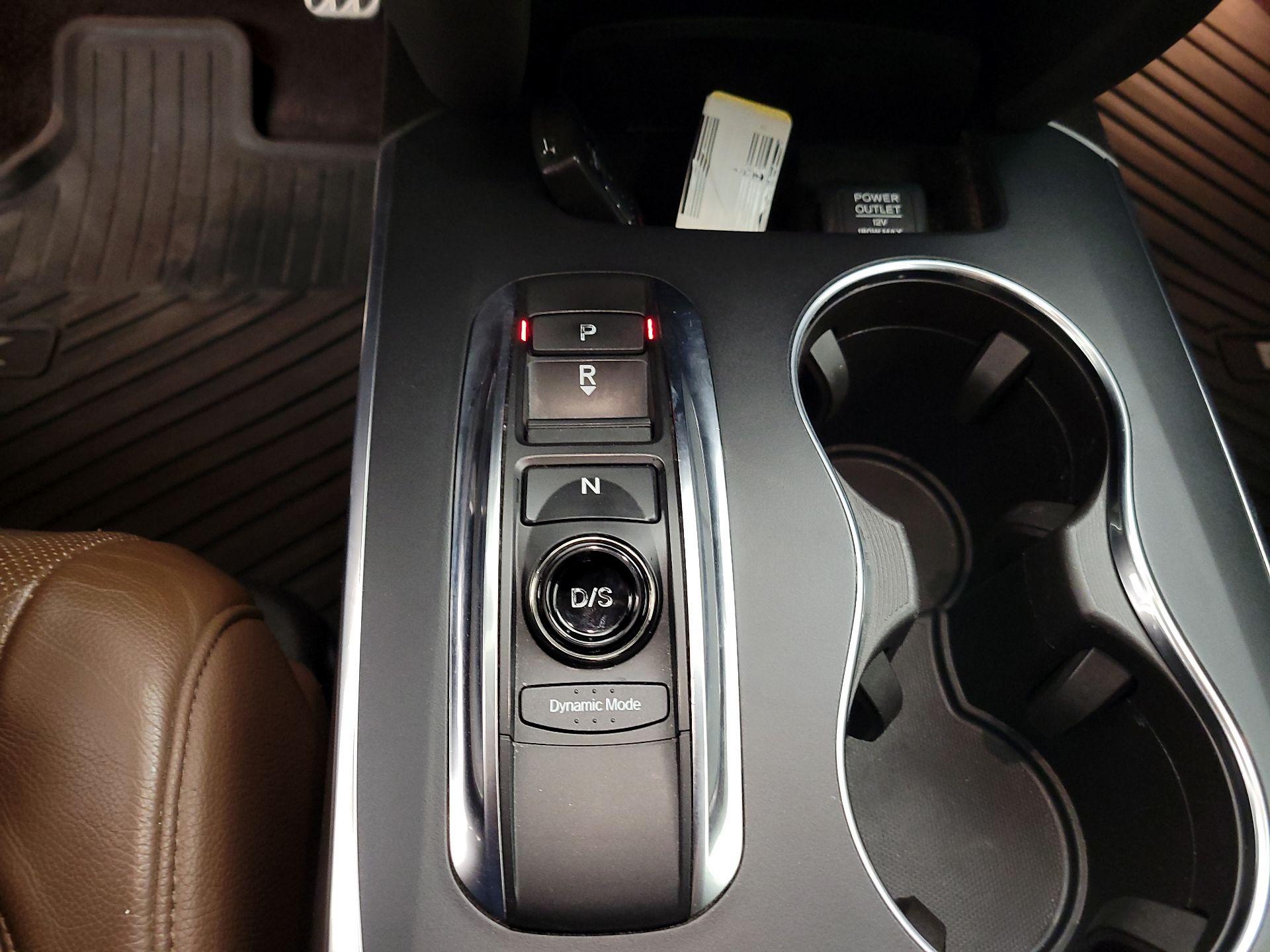 Thumbnail: 2018 Acura MDX - 17