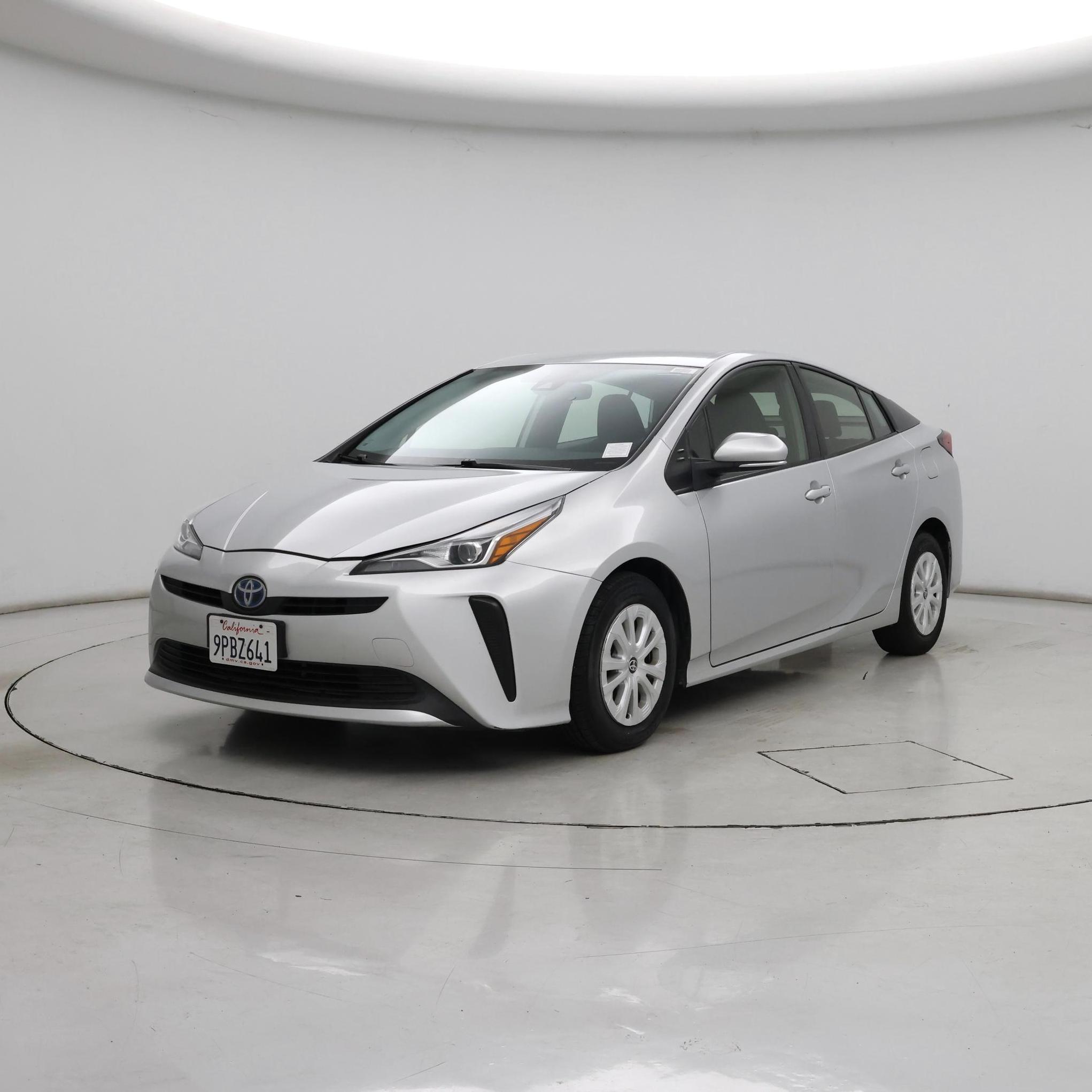 Thumbnail: 2022 Toyota Prius - 4