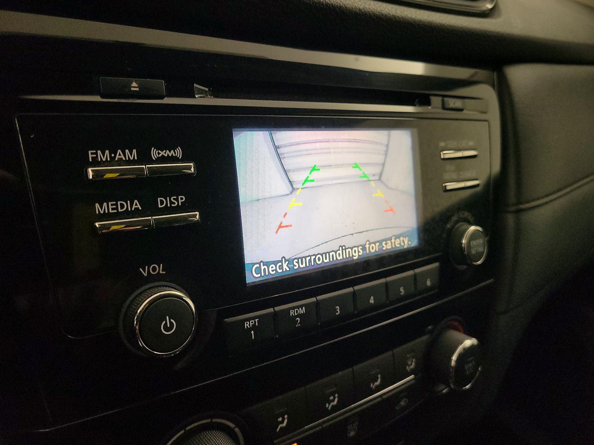 Thumbnail: 2017 Nissan Rogue - 14