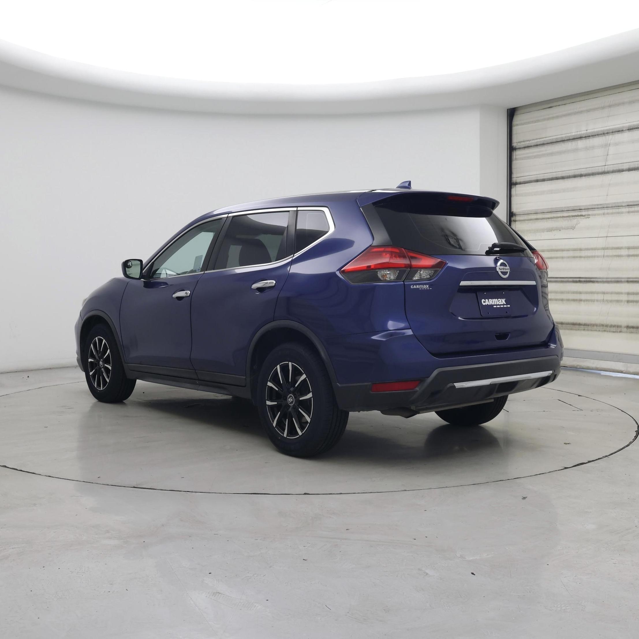 Thumbnail: 2017 Nissan Rogue - 2