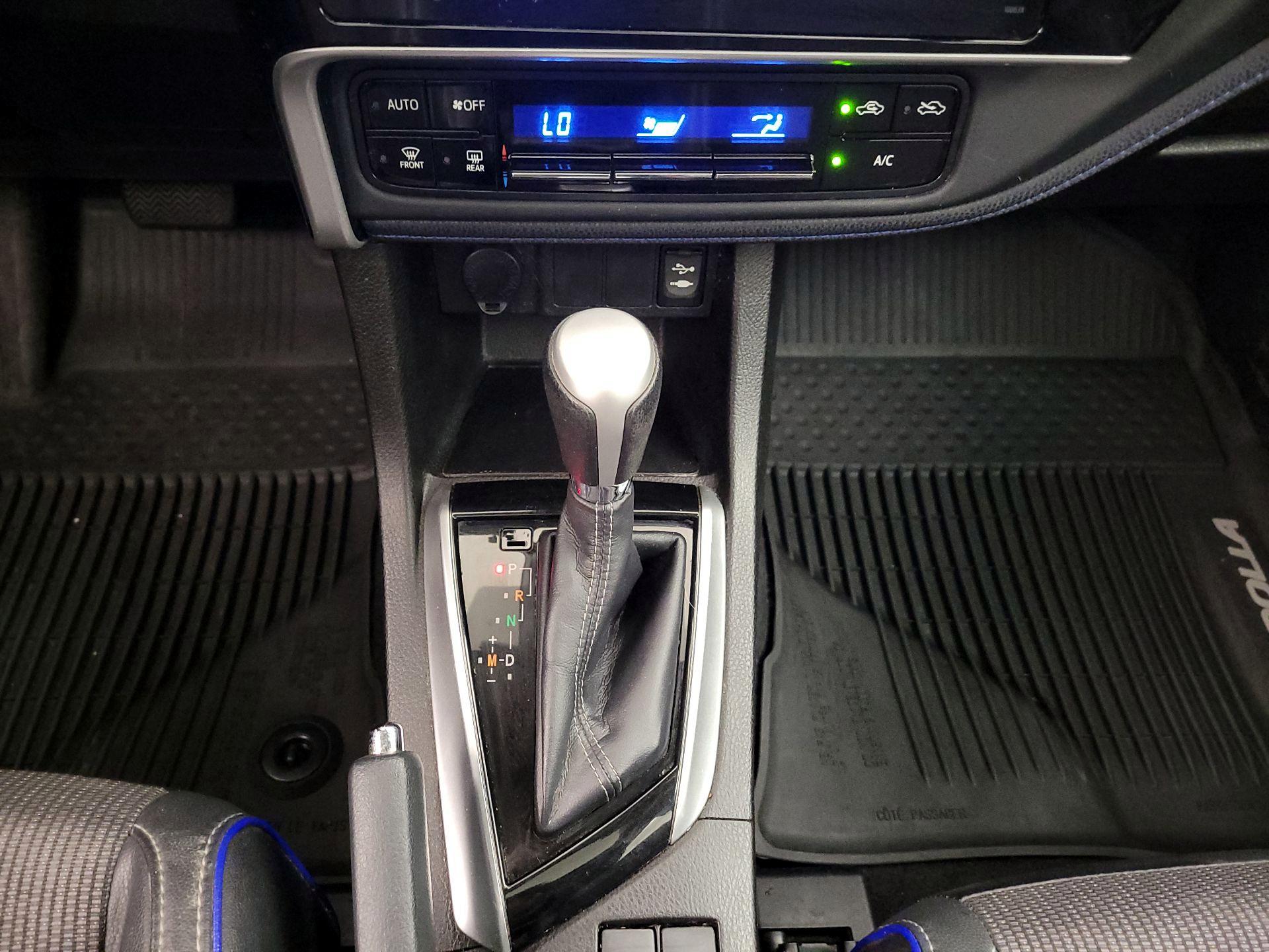 Thumbnail: 2017 Toyota Corolla - 17