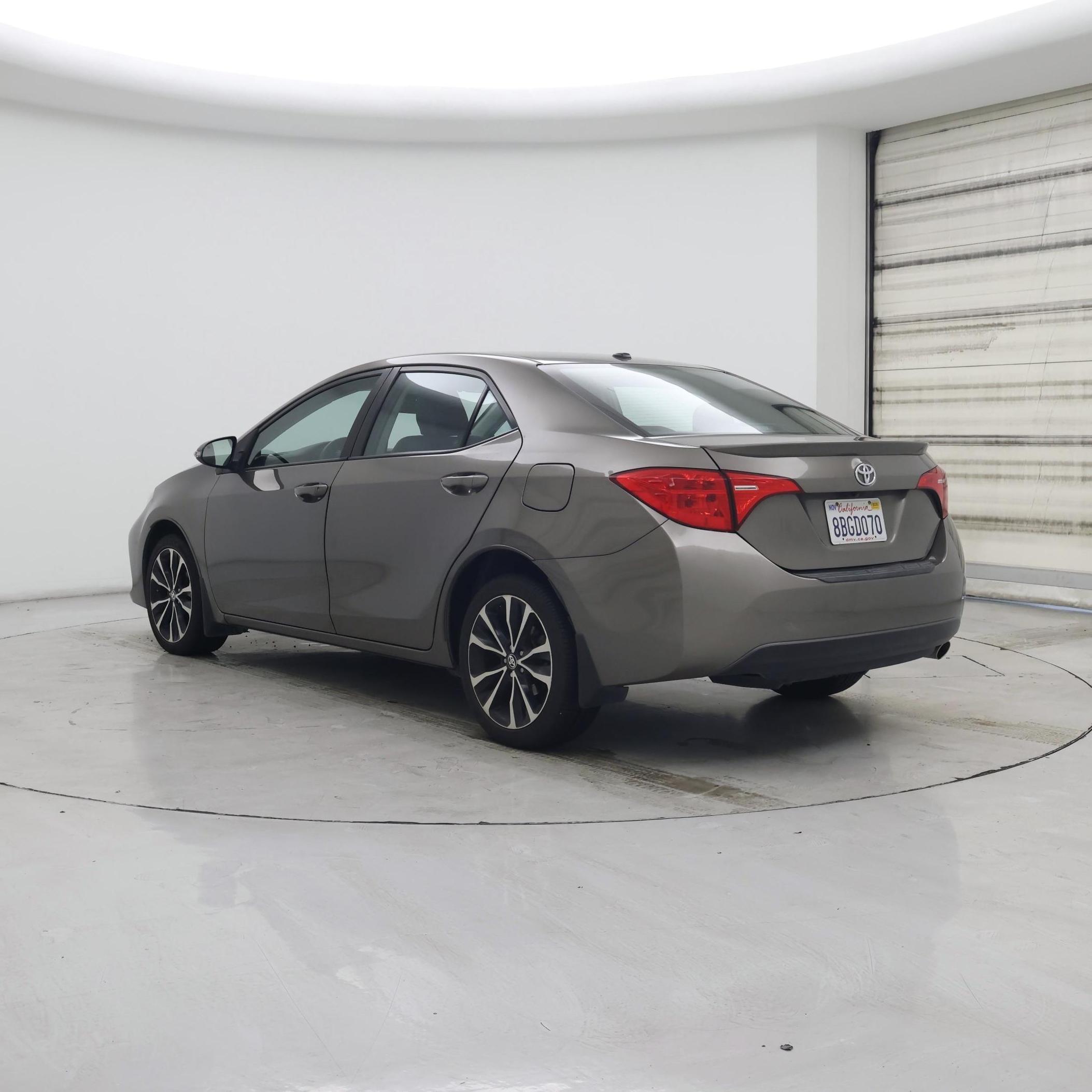 Thumbnail: 2017 Toyota Corolla - 2