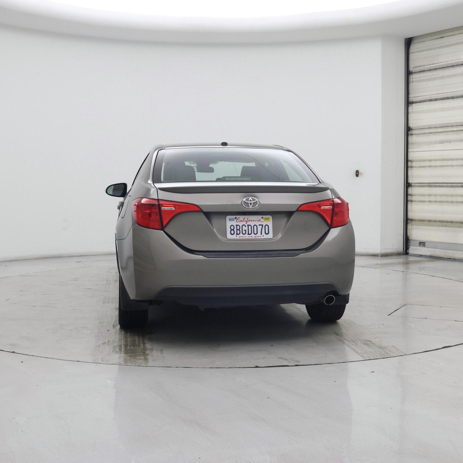 Thumbnail: 2017 Toyota Corolla - 6