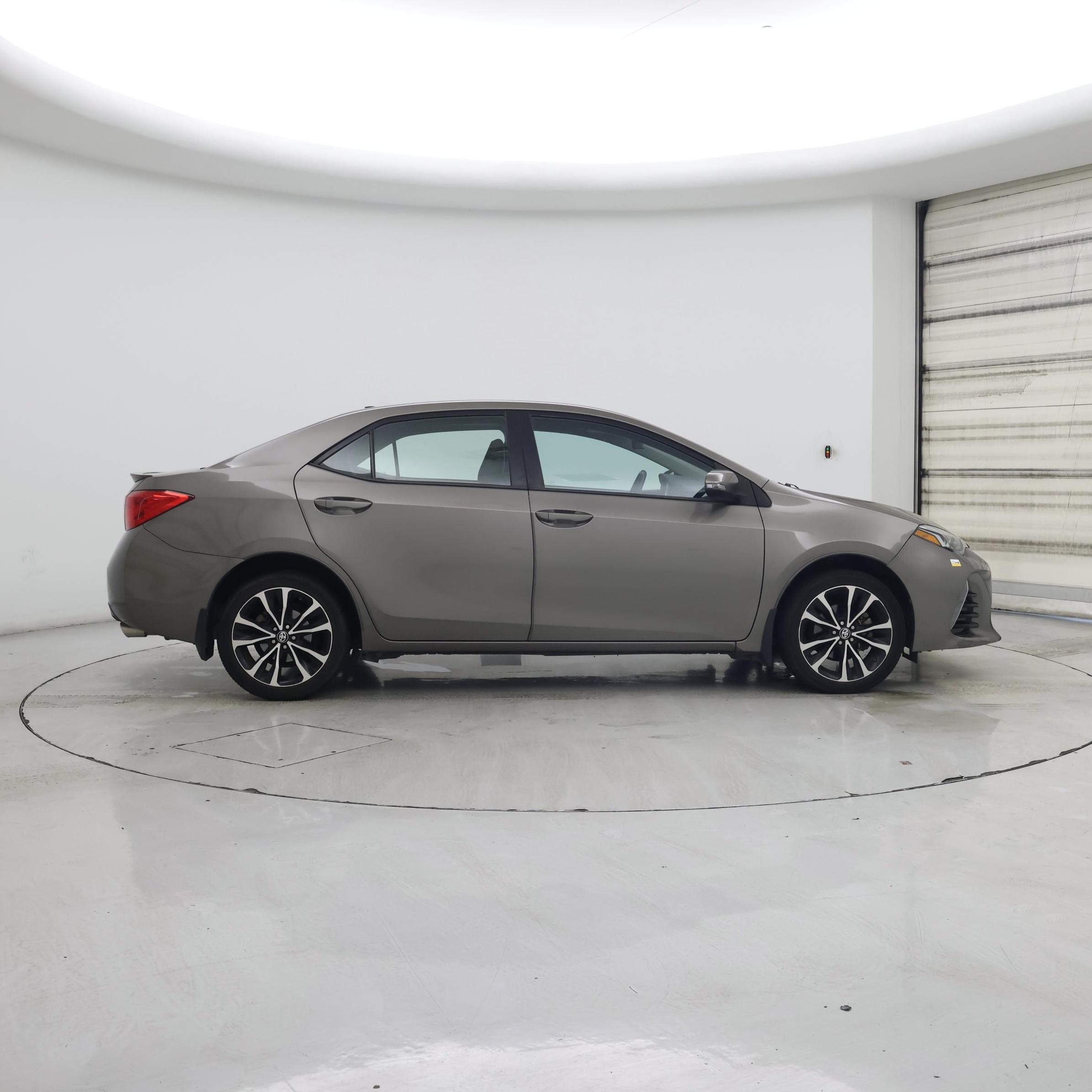 Thumbnail: 2017 Toyota Corolla - 7