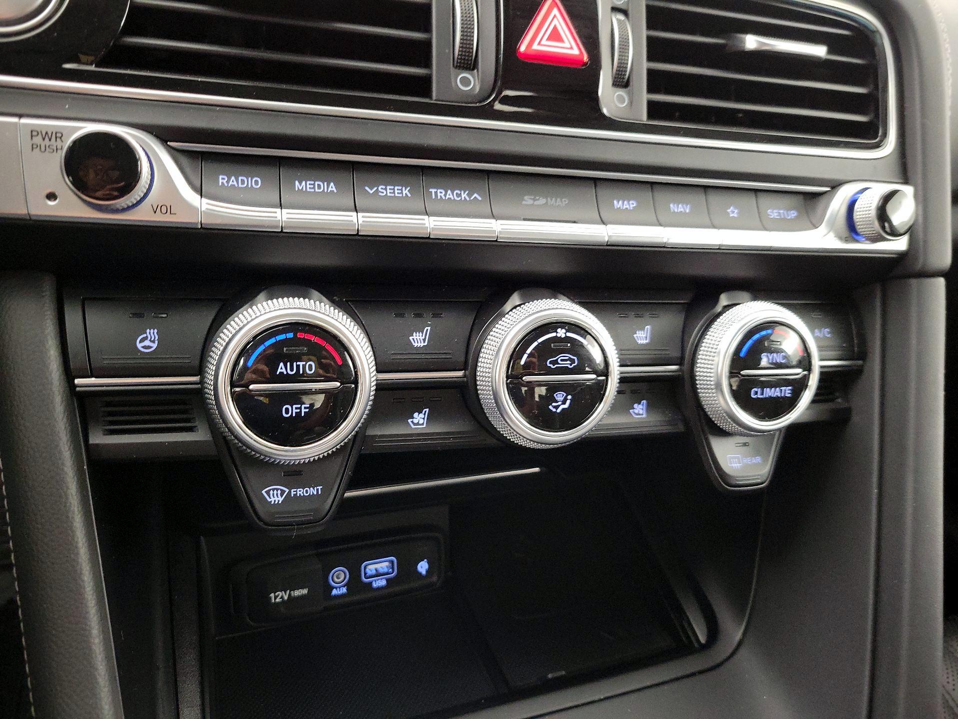 Thumbnail: 2021 Genesis G70 - 15