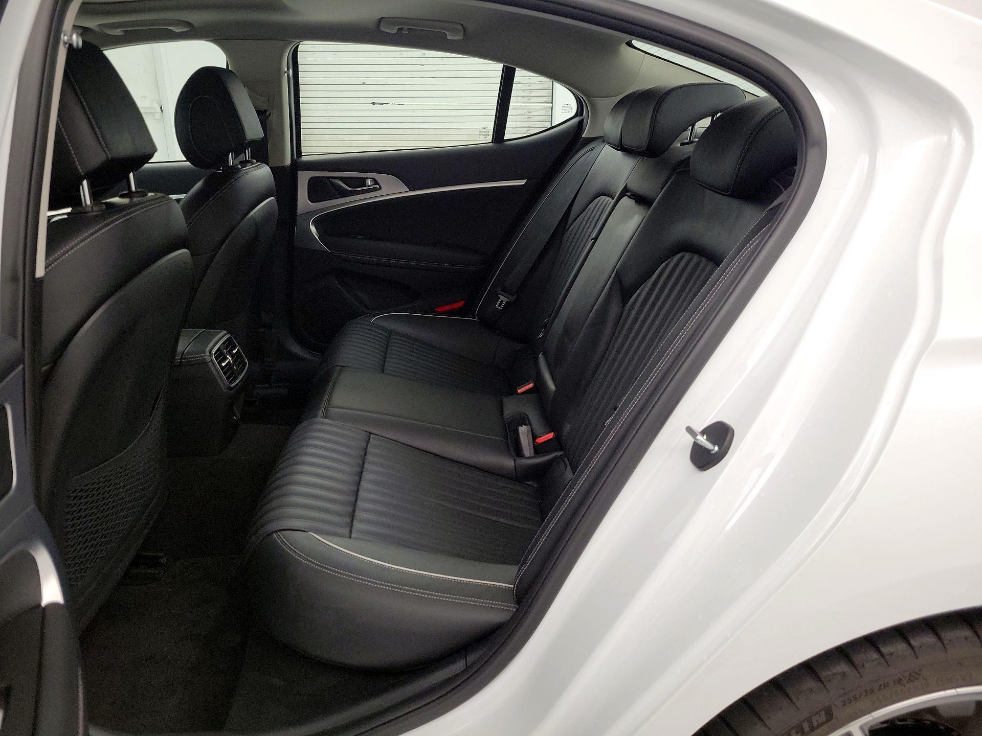 Thumbnail: 2021 Genesis G70 - 18