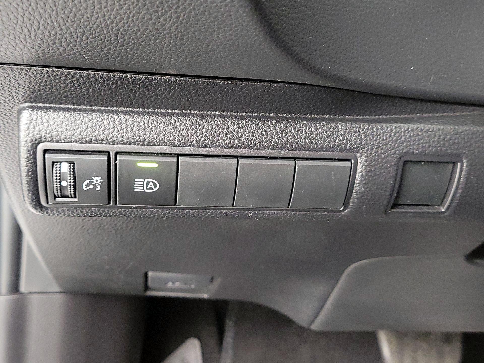 Thumbnail: 2024 Toyota Corolla - 13