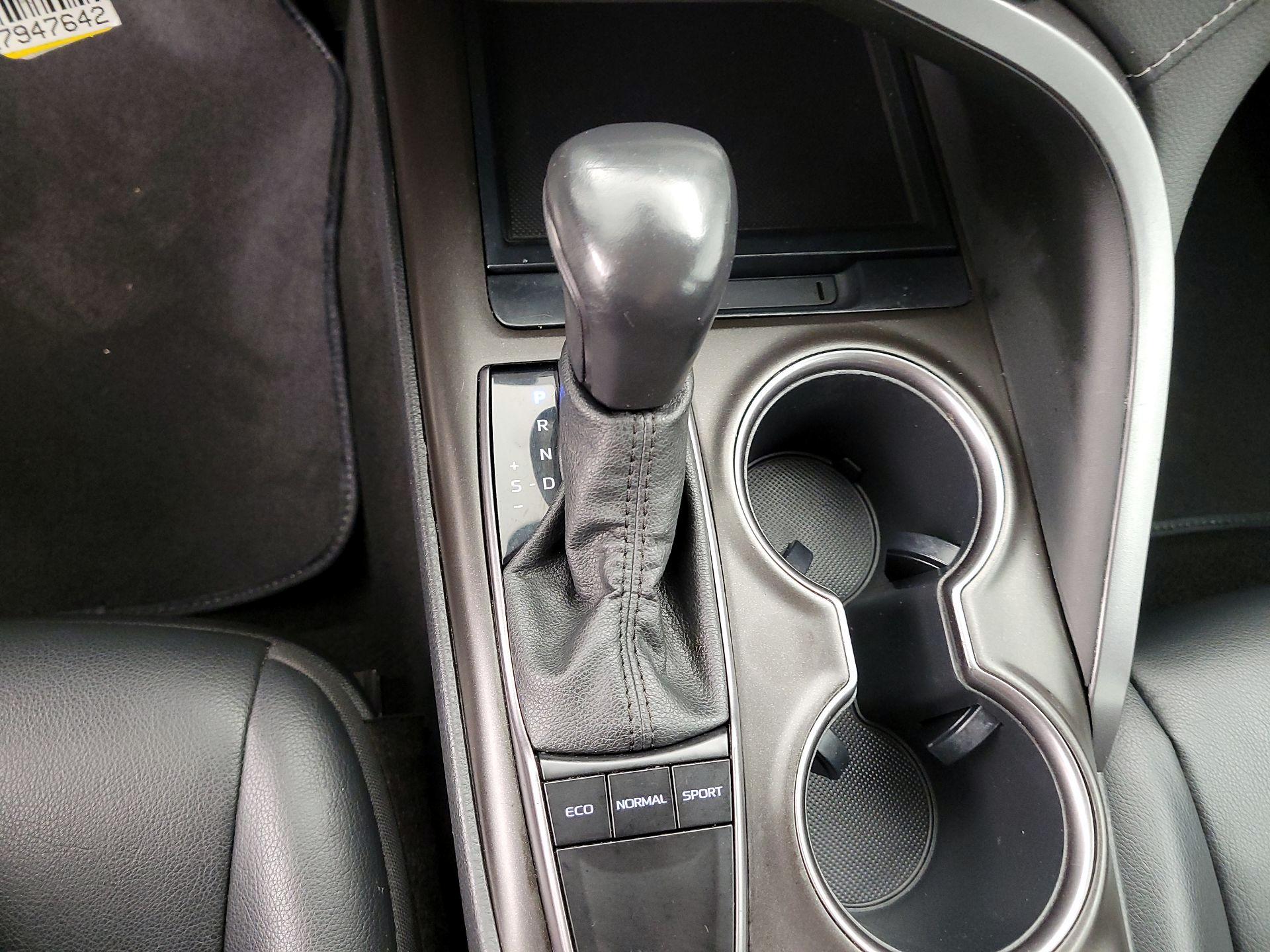 Thumbnail: 2023 Toyota Camry - 17