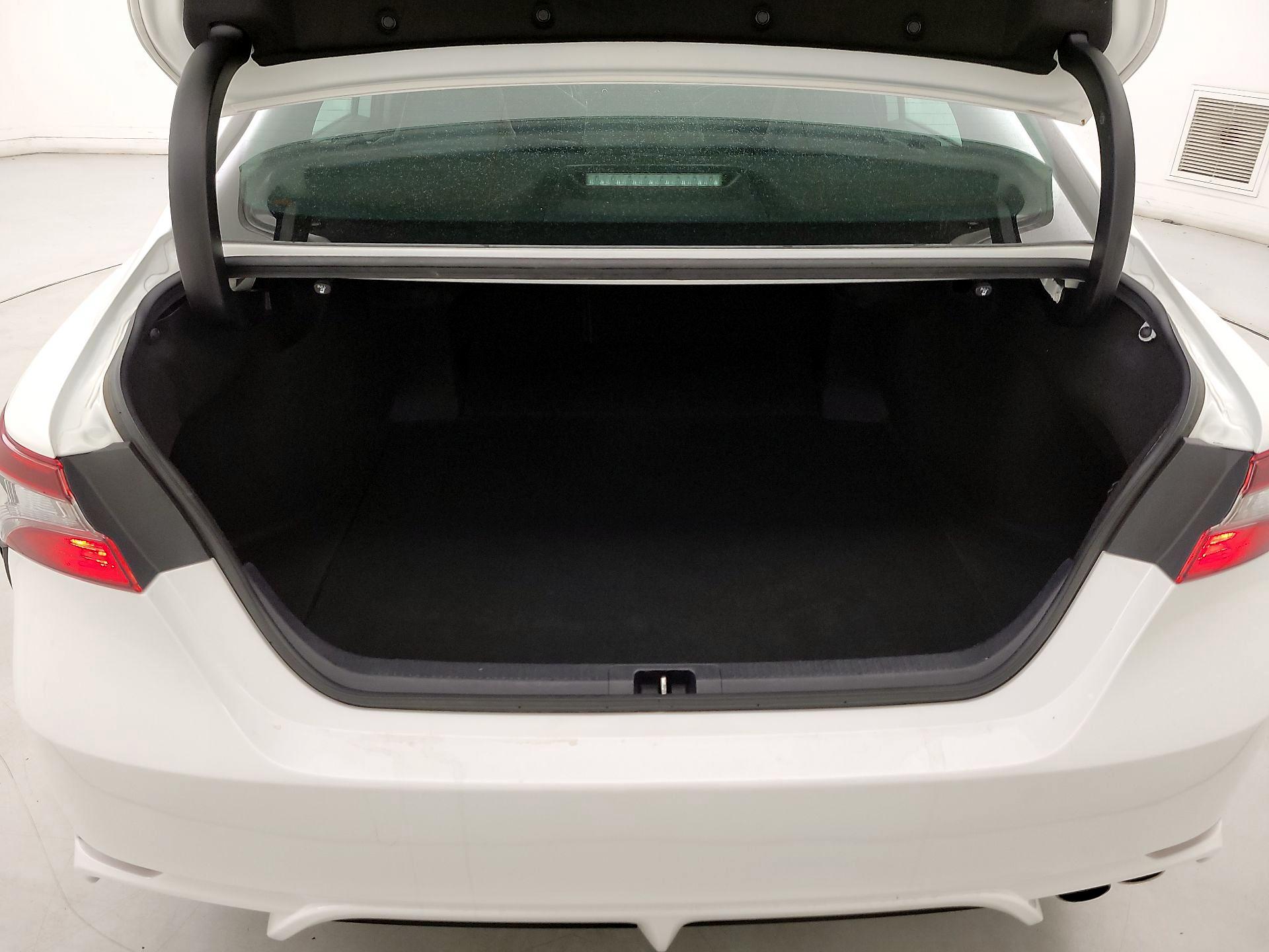 Thumbnail: 2023 Toyota Camry - 20