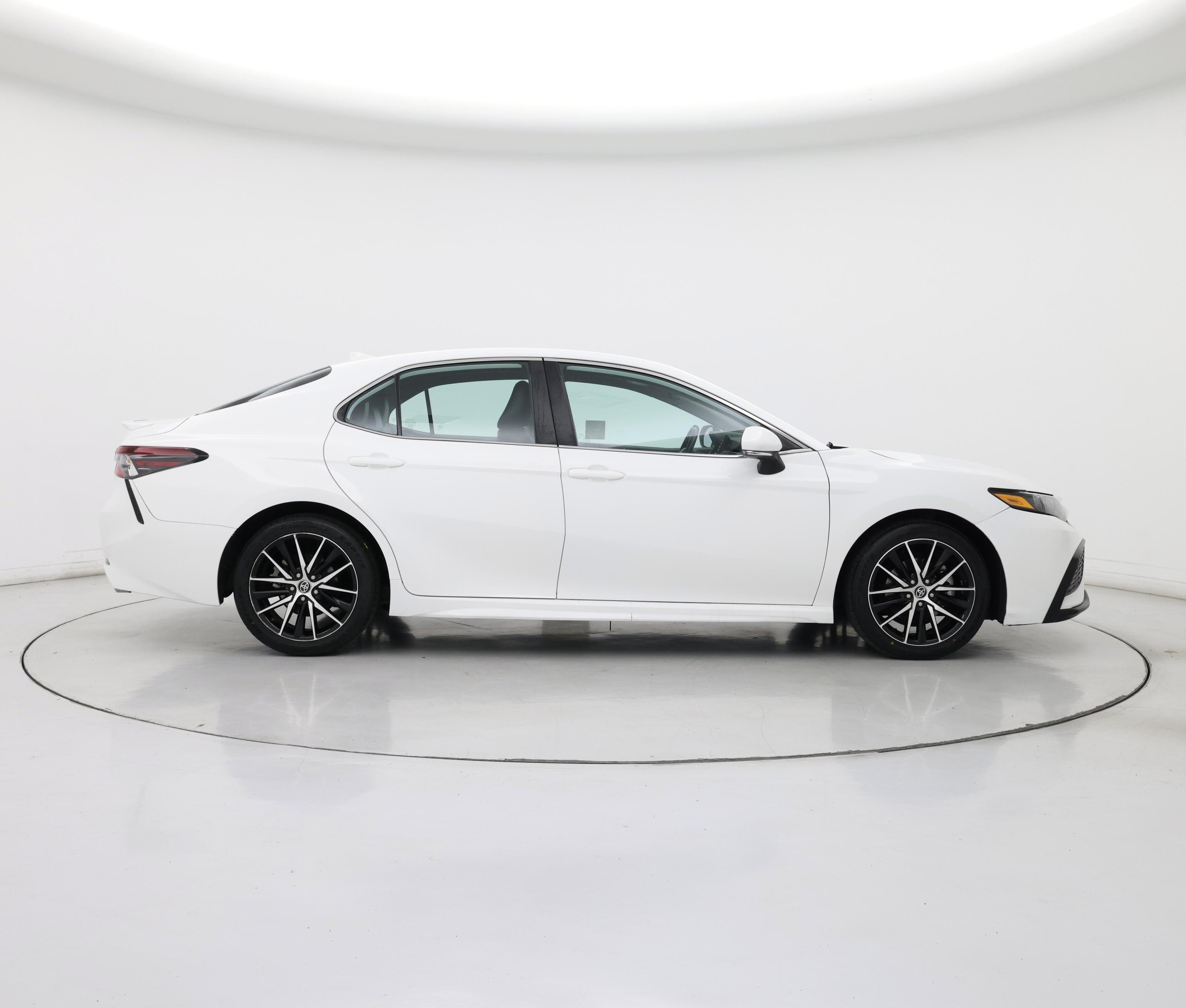 Thumbnail: 2023 Toyota Camry - 7